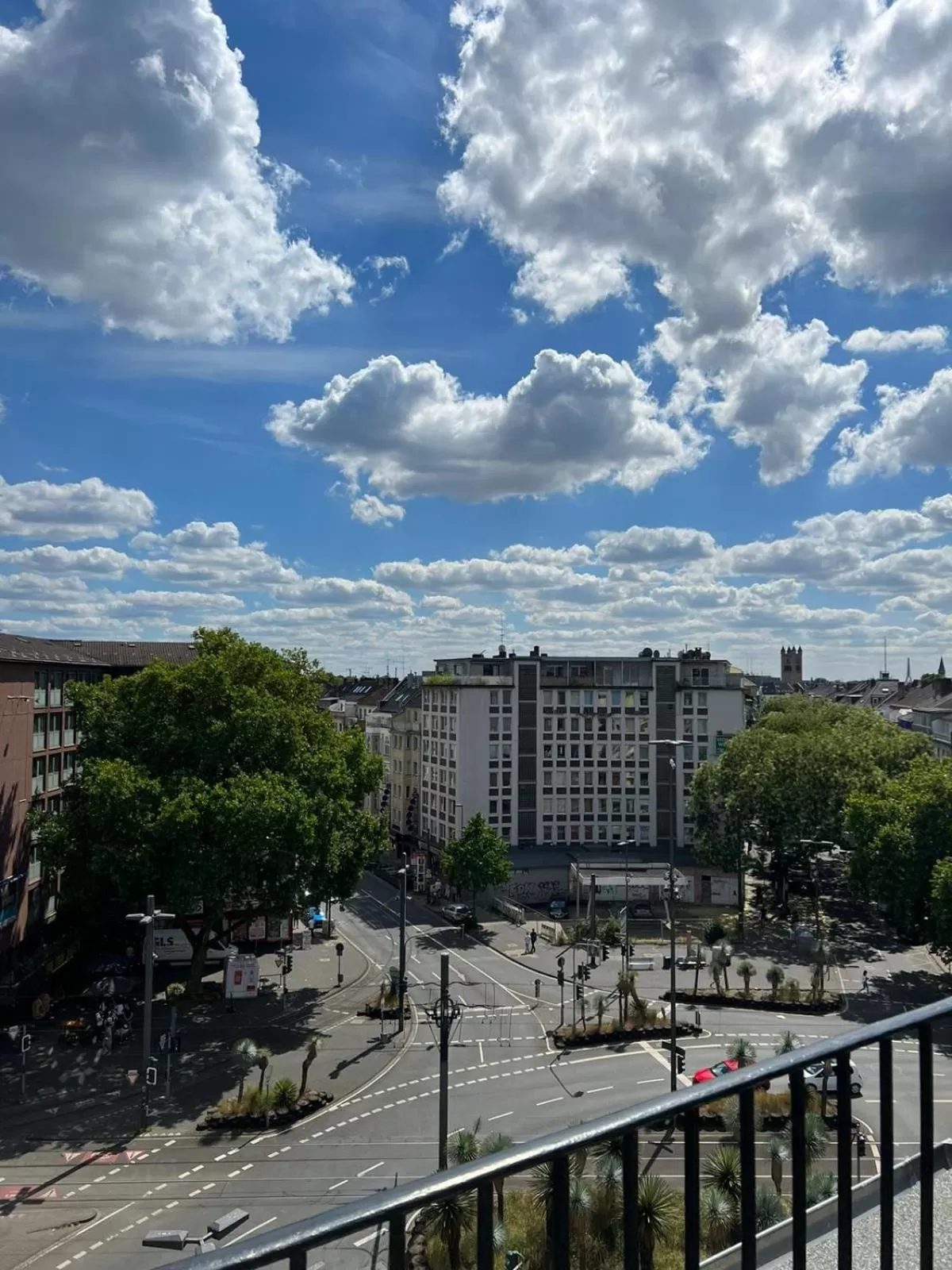 Street view in Palm Premium Hotel & Apartments