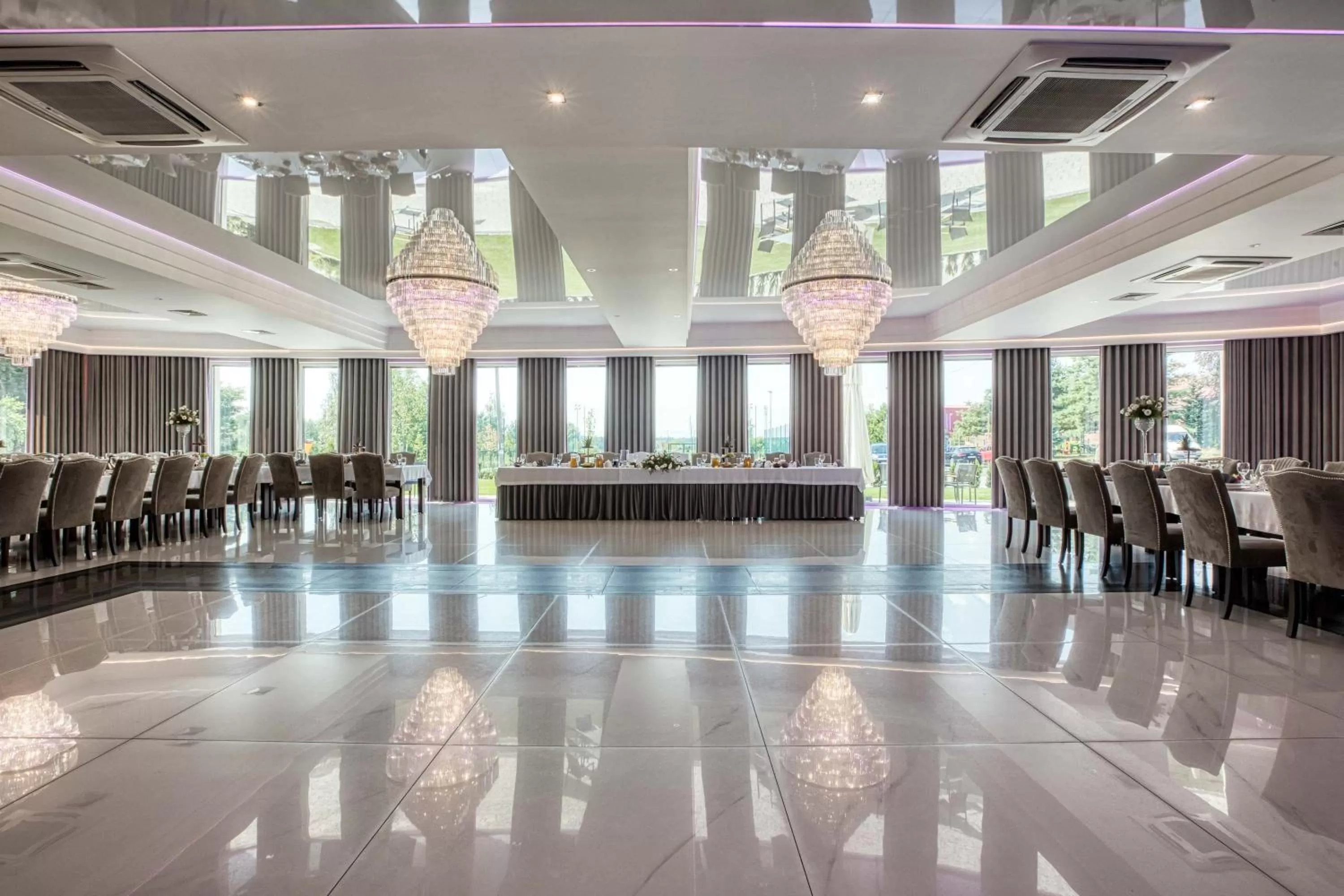 Restaurant/places to eat in Hotel Biały Dom