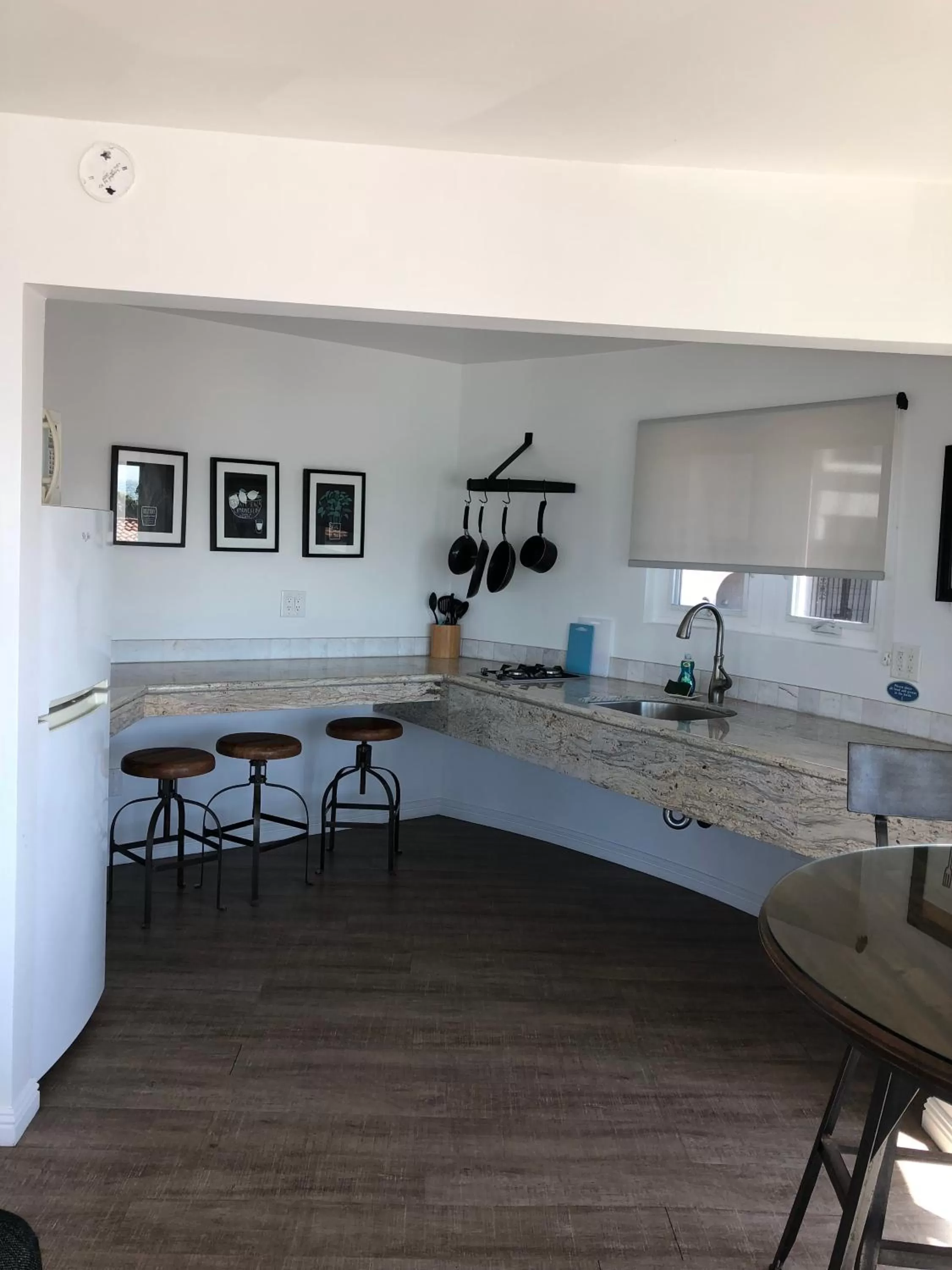 Kitchen or kitchenette in Sea Horse Resort