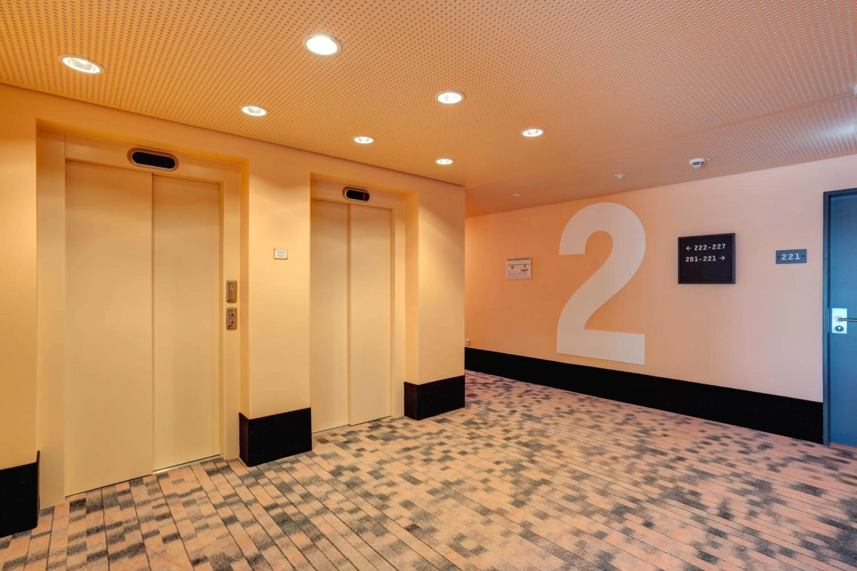 Floor plan in MEININGER Hotel Heidelberg Hauptbahnhof