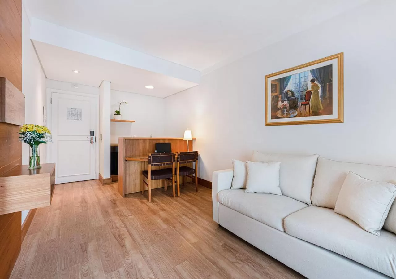 Living room in Hotel Nacional Inn Cambuí Campinas Residence