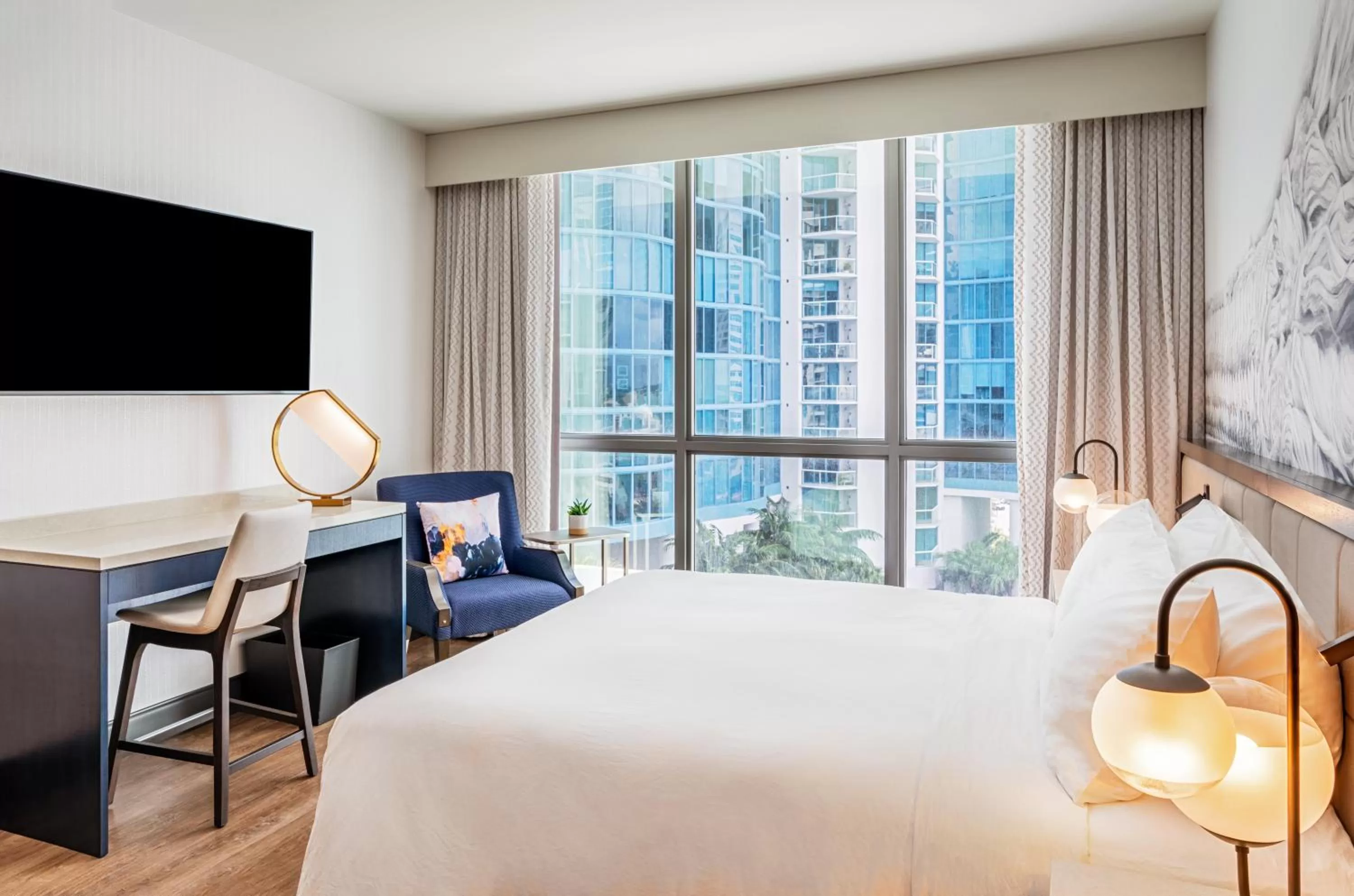 Photo of the whole room, Bed in Hyatt Centric Las Olas Fort Lauderdale