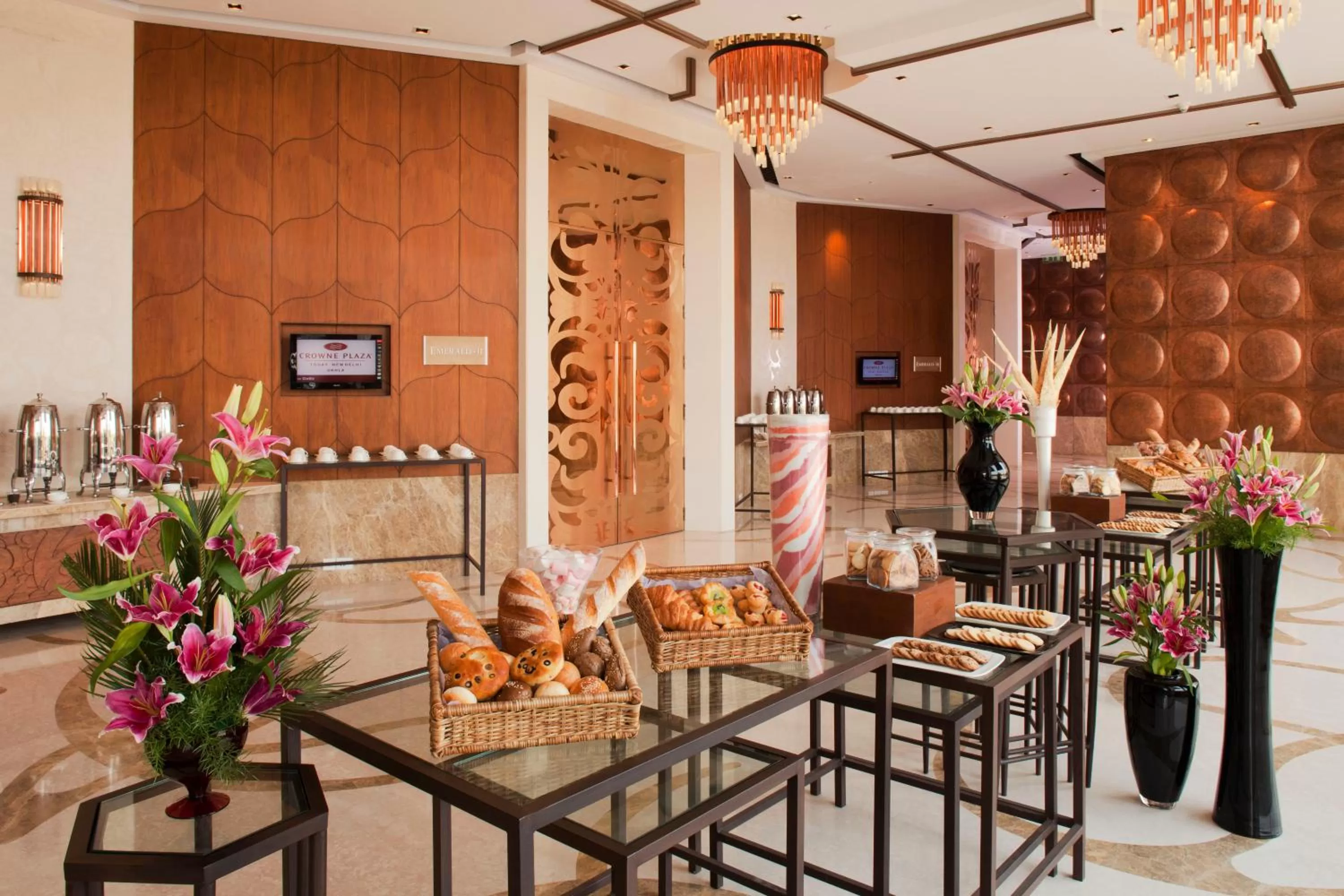 Meeting/conference room in Crowne Plaza New Delhi Okhla by IHG