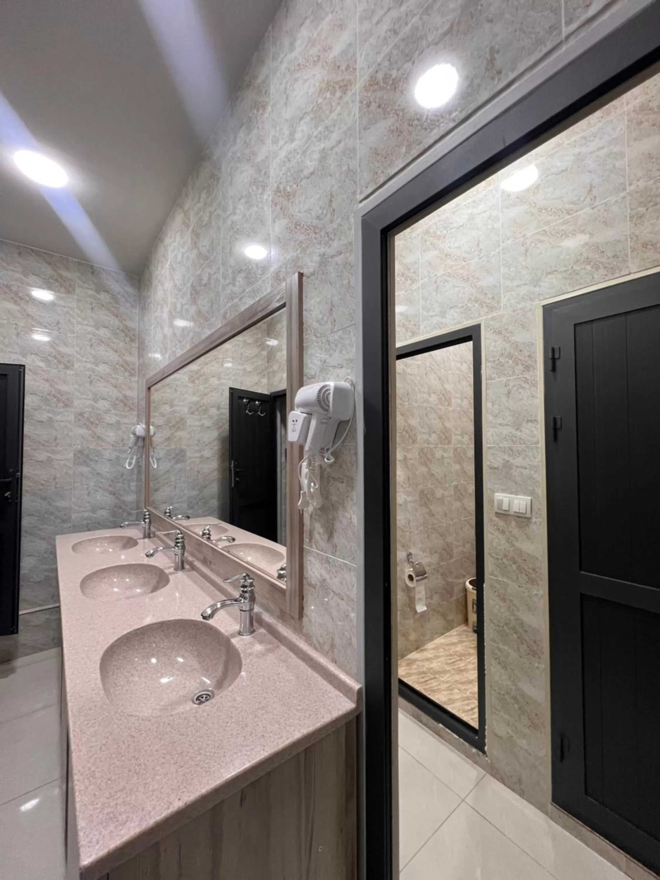 Shower in Rever Hotel