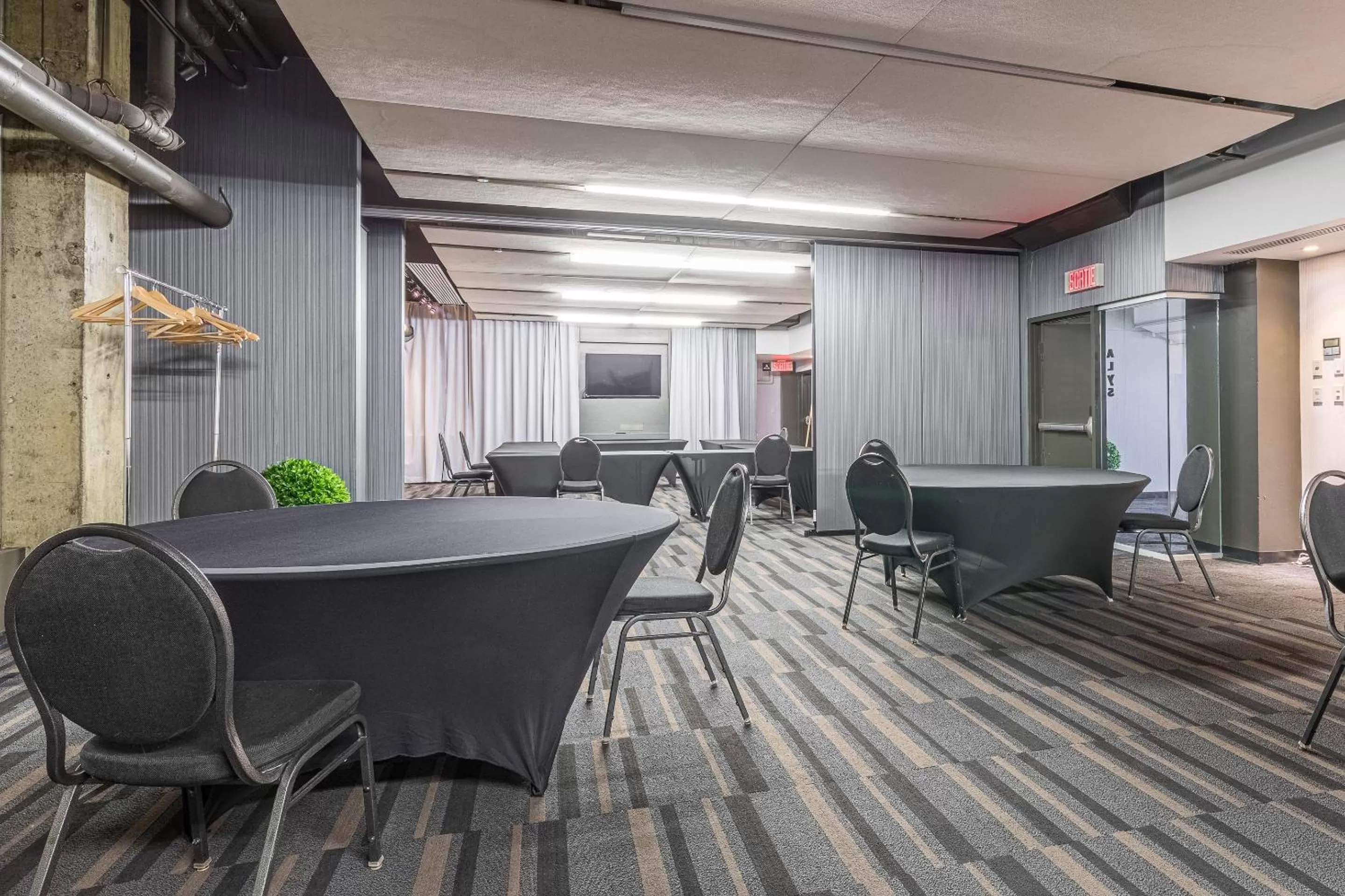 Business facilities in Hotel Zero 1 Montreal