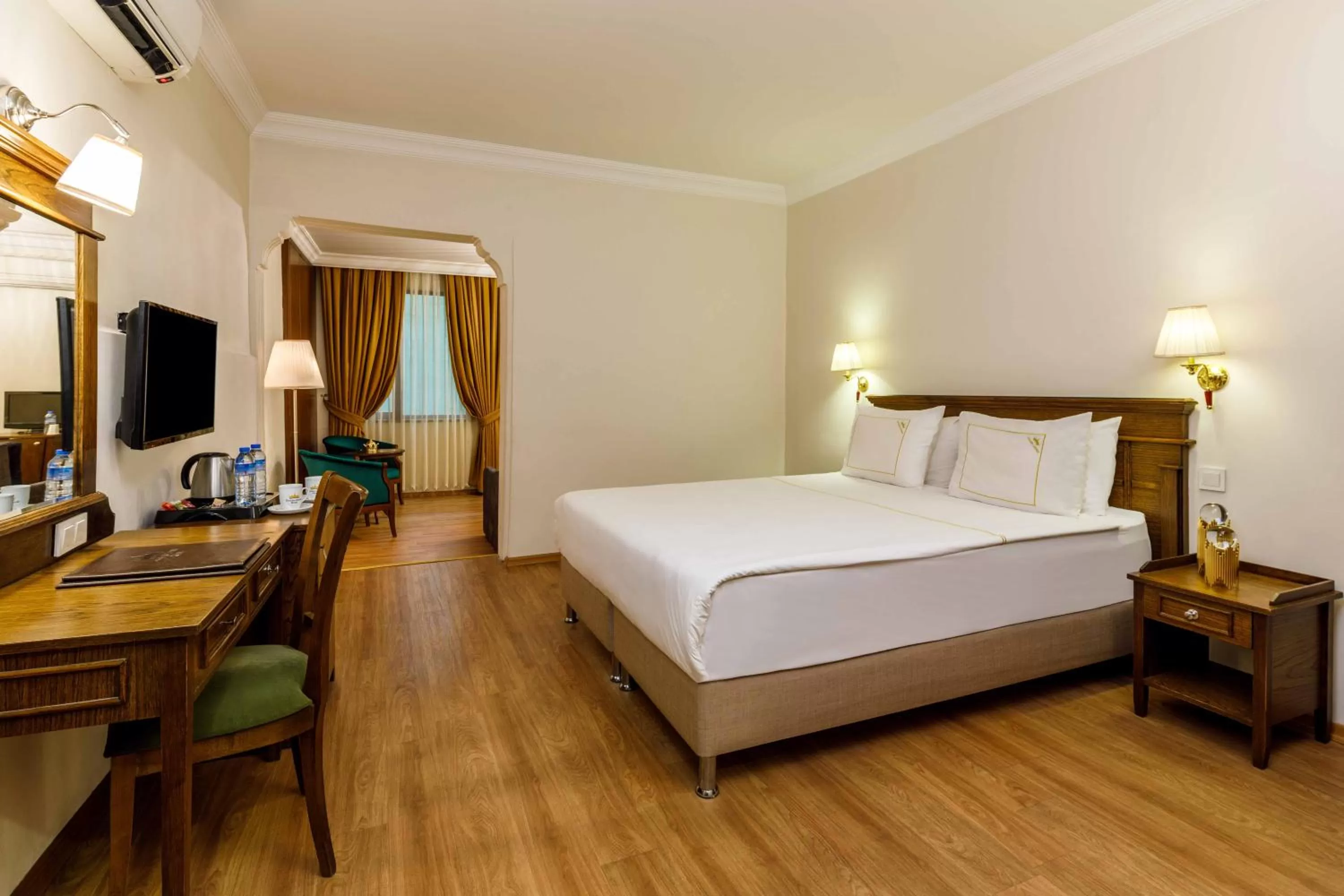 Photo of the whole room, Bed in Golden Crown Hotel