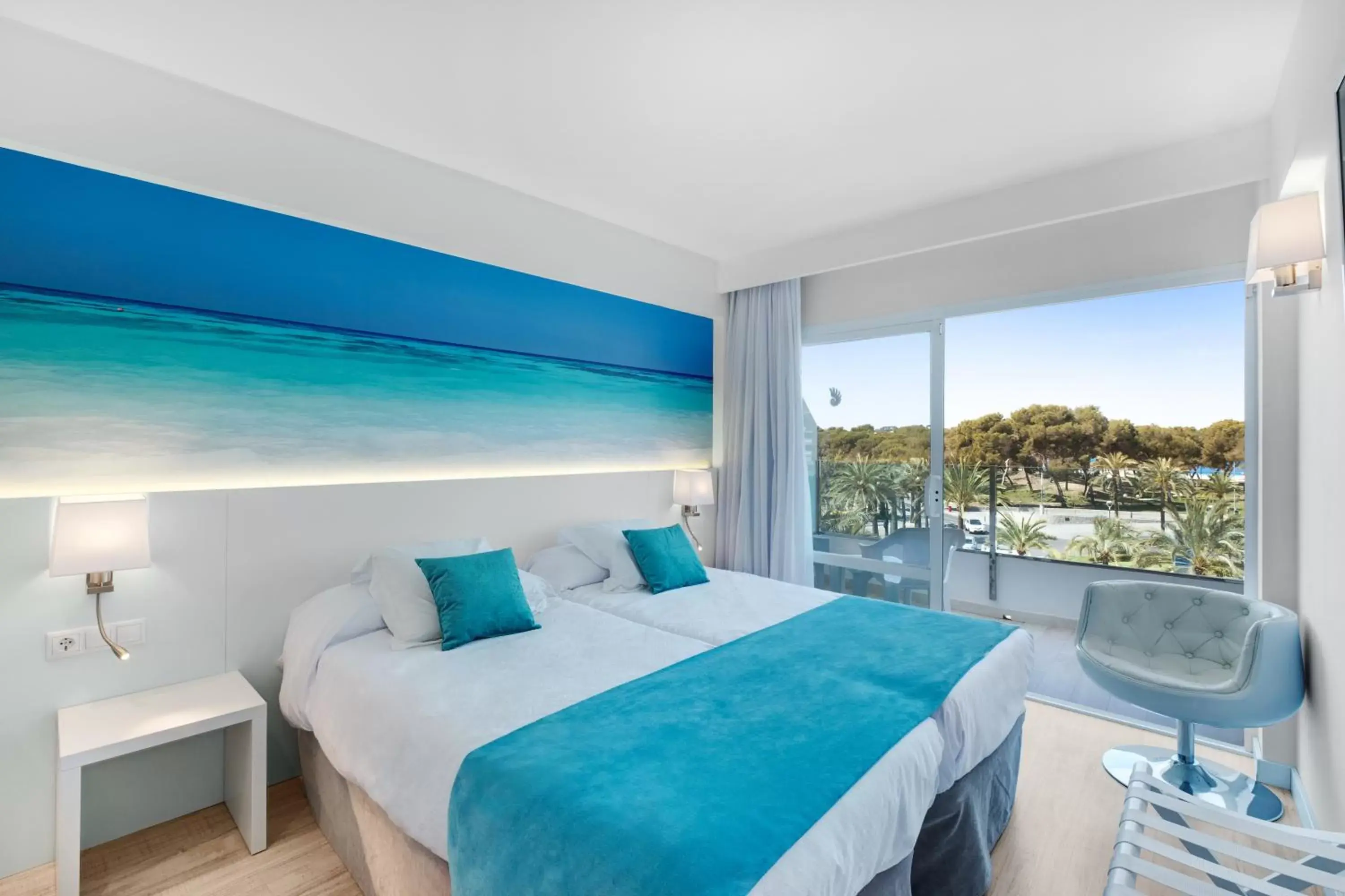 Plaza Santa Ponsa Boutique - Adults Only. Plaza Santa Ponsa Boutique - Adults Only.