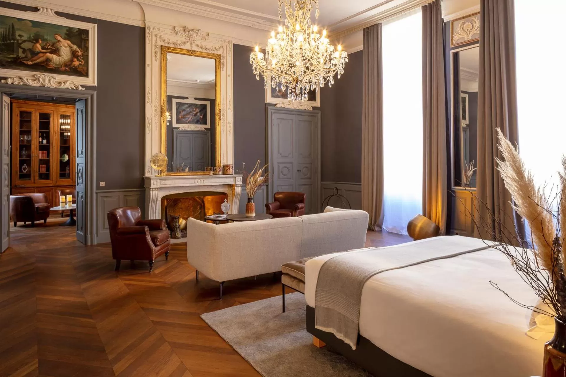 Photo of the whole room, Bed in Margaret - Hôtel Chouleur