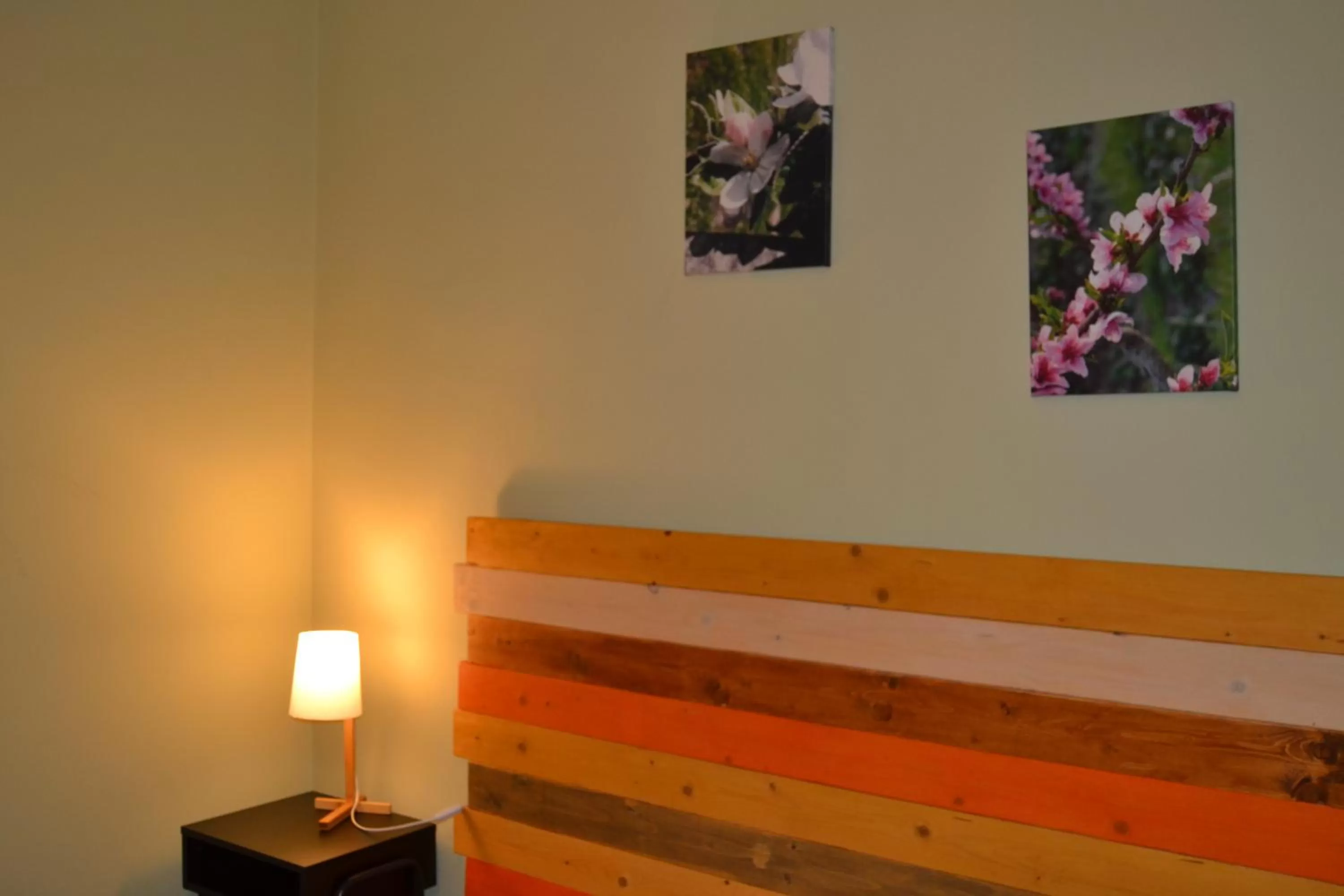 Decorative detail in Agriostello Riparo