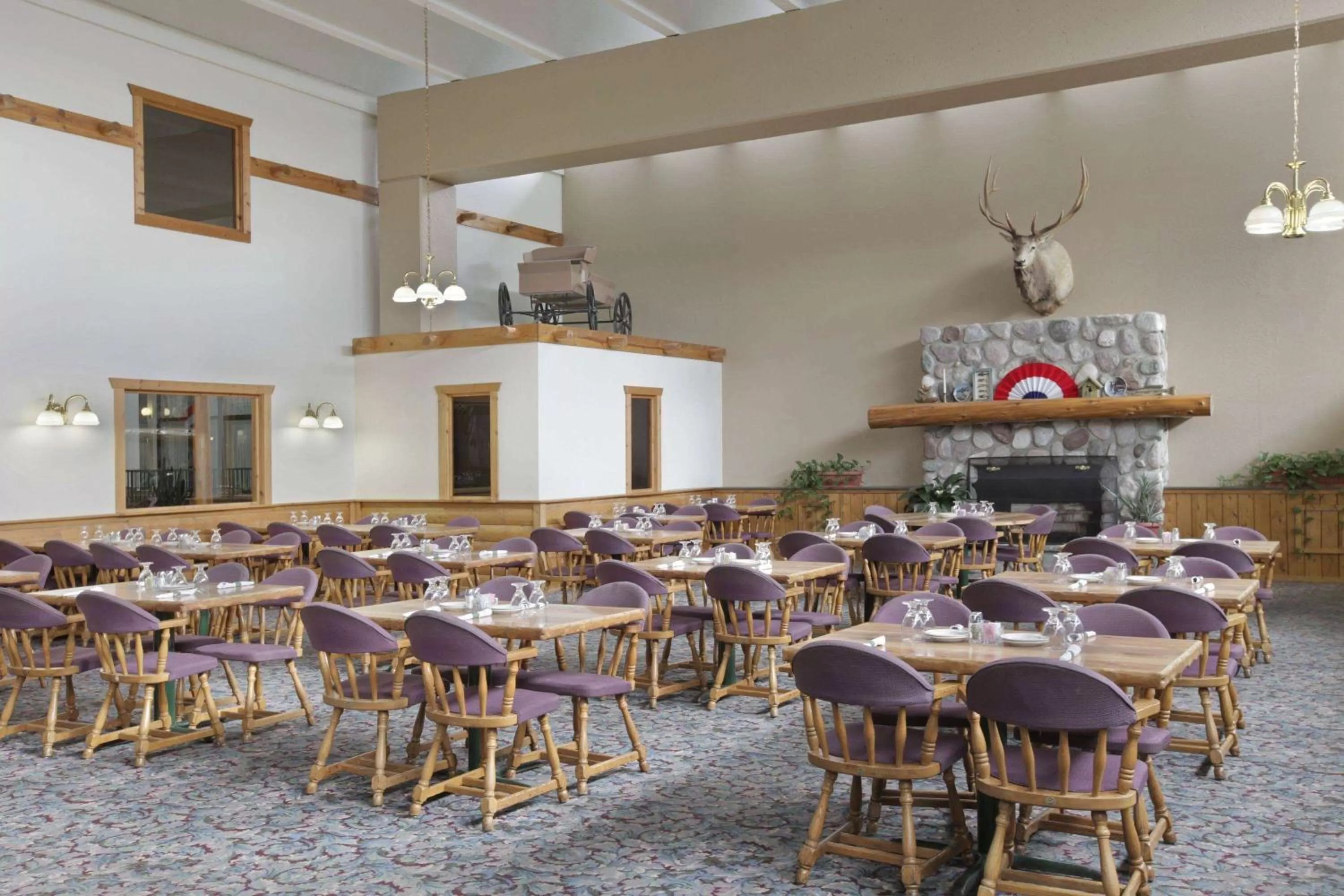 Restaurant/places to eat in Ramada by Wyndham Grayling Hotel & Conference Center