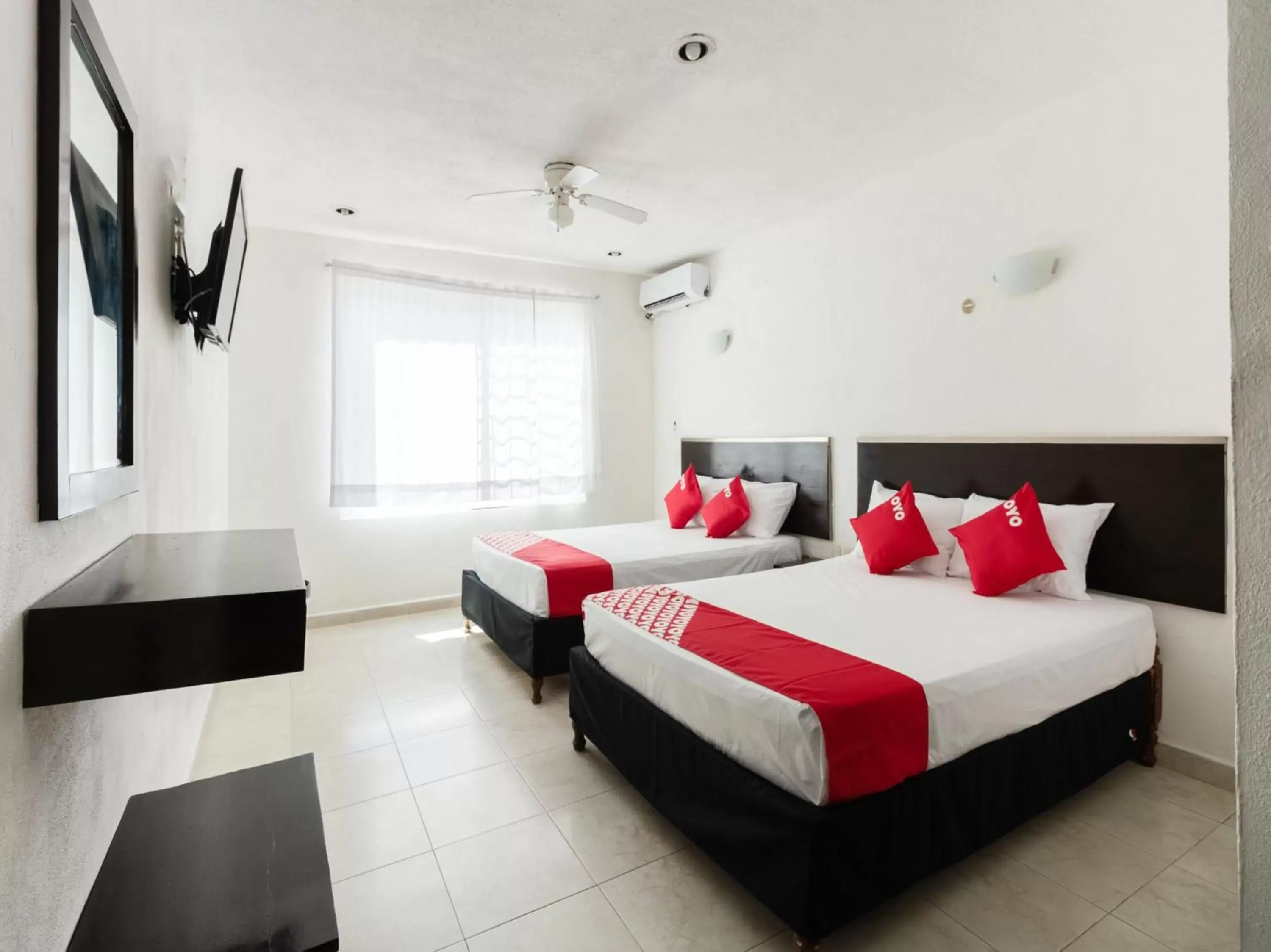 Bedroom, Bed in OYO Hotel Puesta del Sol, Santa Ana, Campeche Bedroom, Bed in OYO Hotel Puesta del Sol, Santa Ana, Campeche