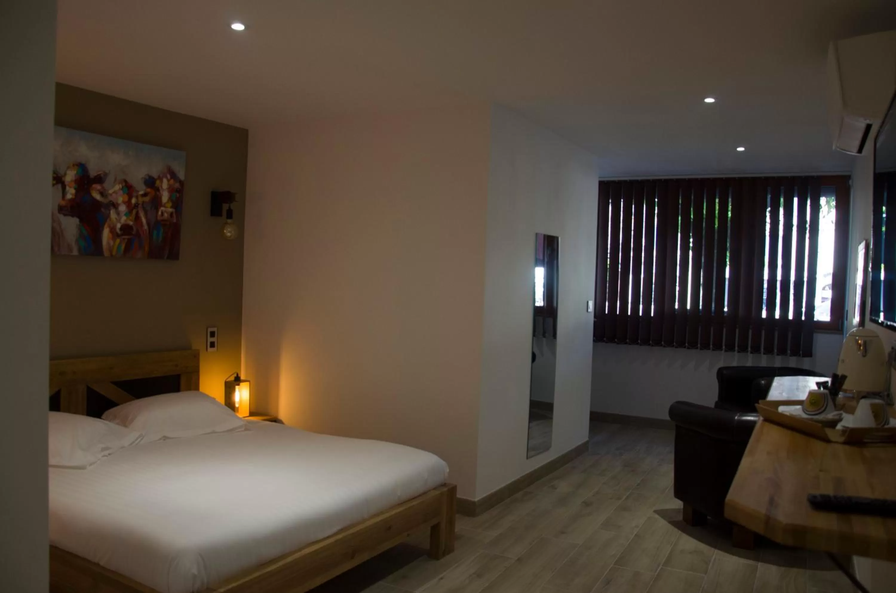 Bedroom, Bed in Aux Platanes