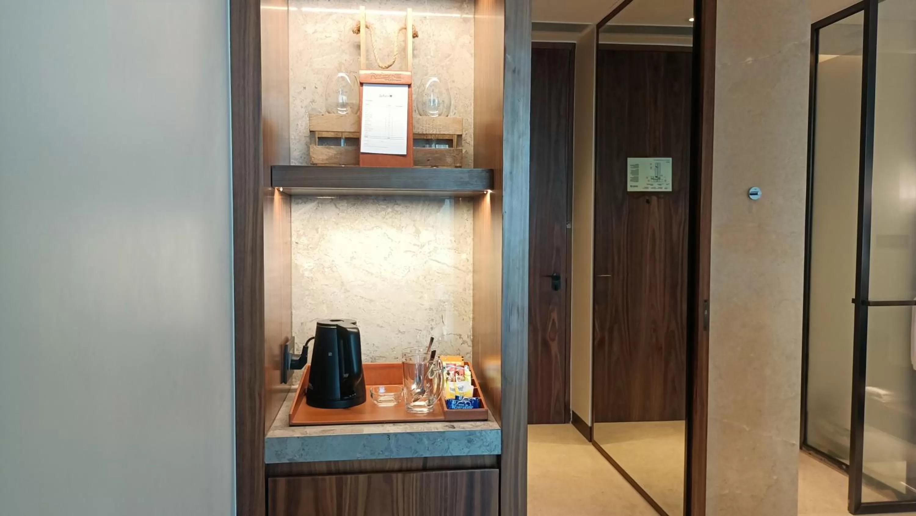 Coffee/tea facilities in Radisson Blu Hotel & Spa, Nashik