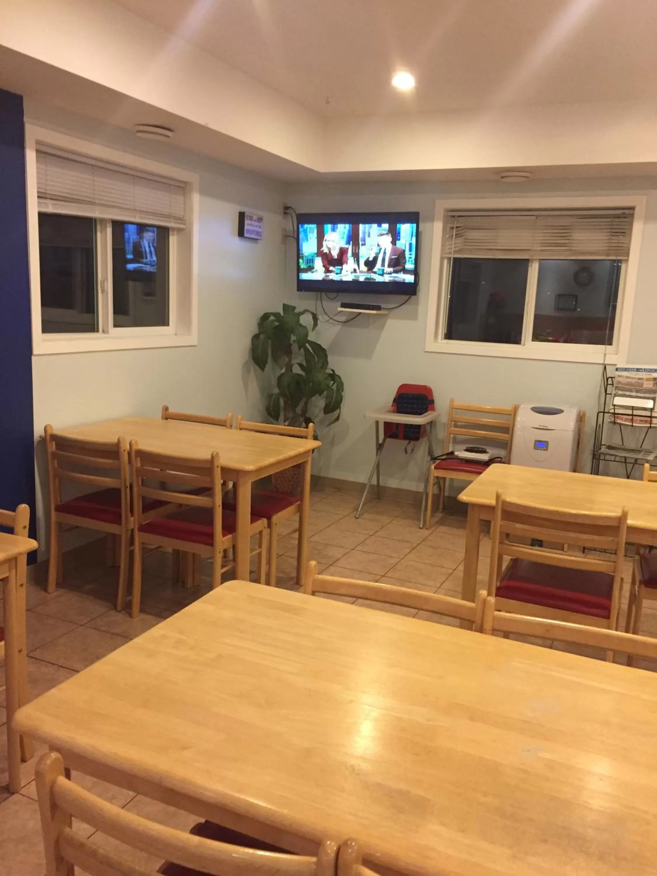 Other, Lounge/Bar in Travel Inn & Suites