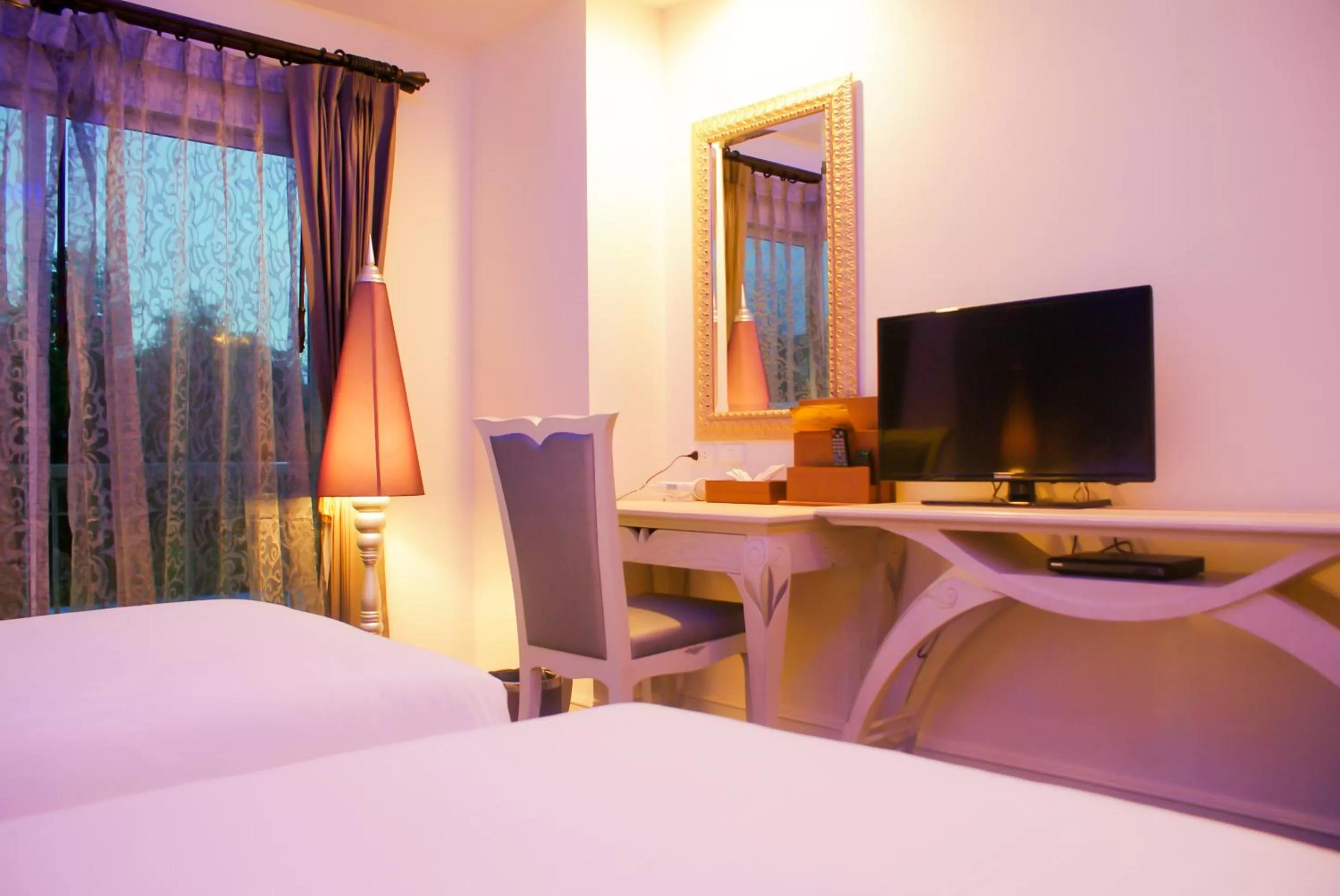 TV and multimedia, Bed in Chillax Resort