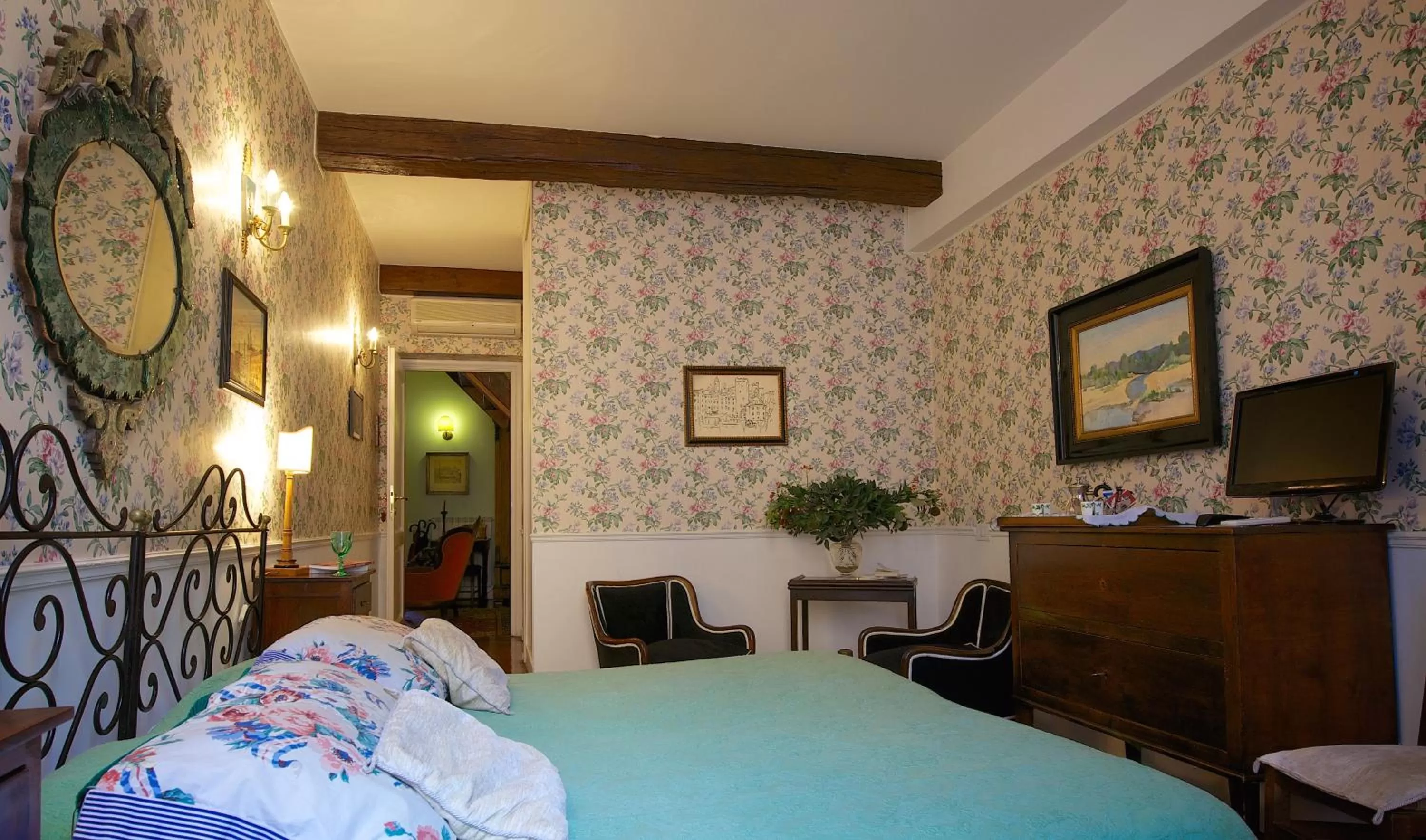 Day, Bed in Guest House Arco Dei Tolomei