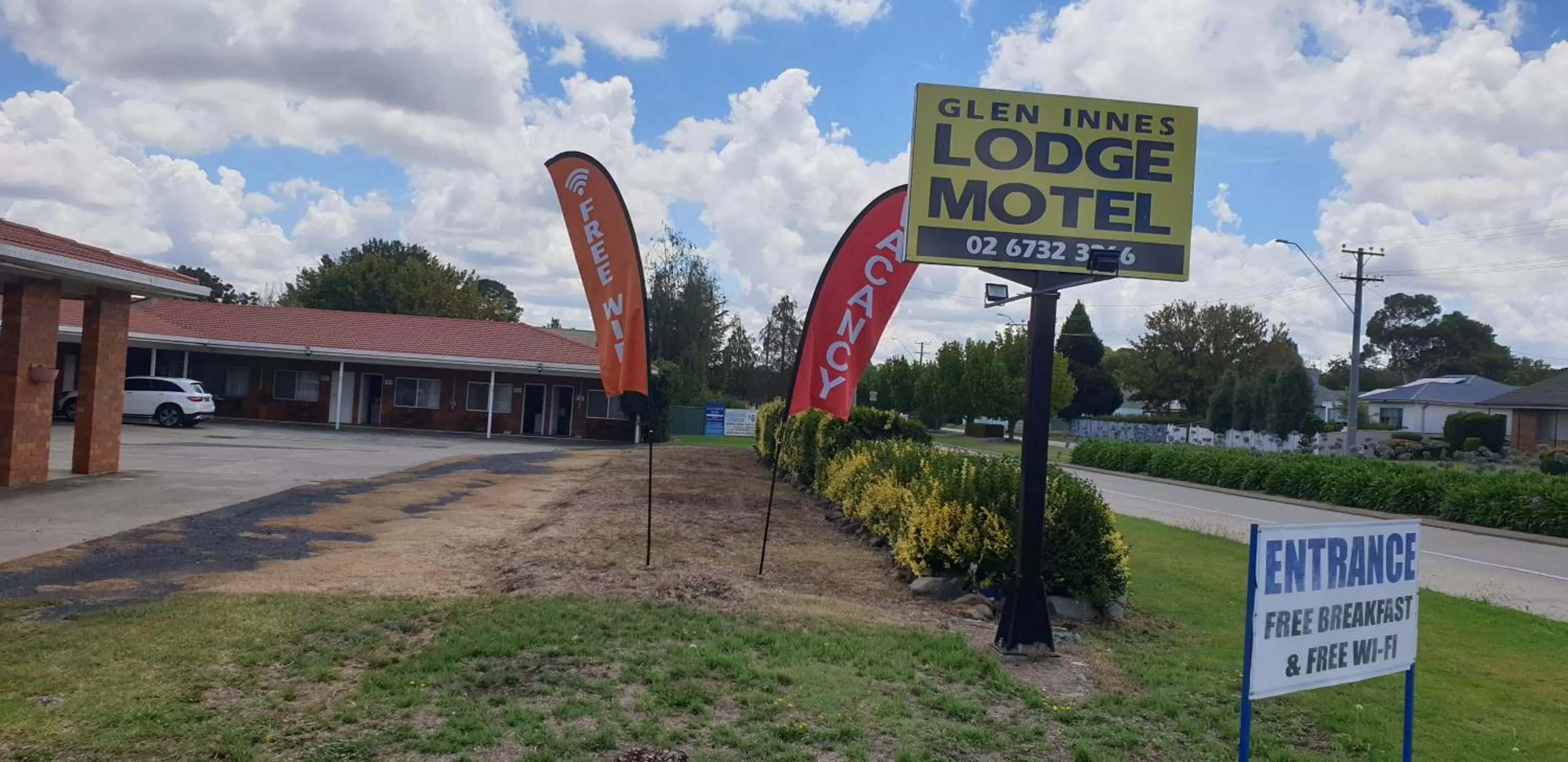 Property building in Glen Innes Lodge Motel