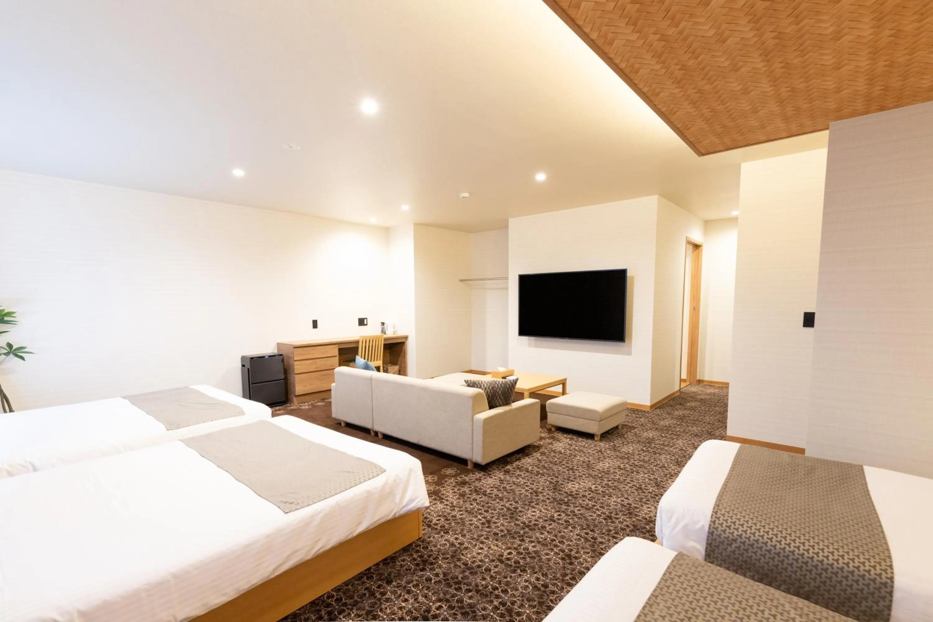 Photo of the whole room, Bed in Chiyokura HOTEL SHUKU Nagoya