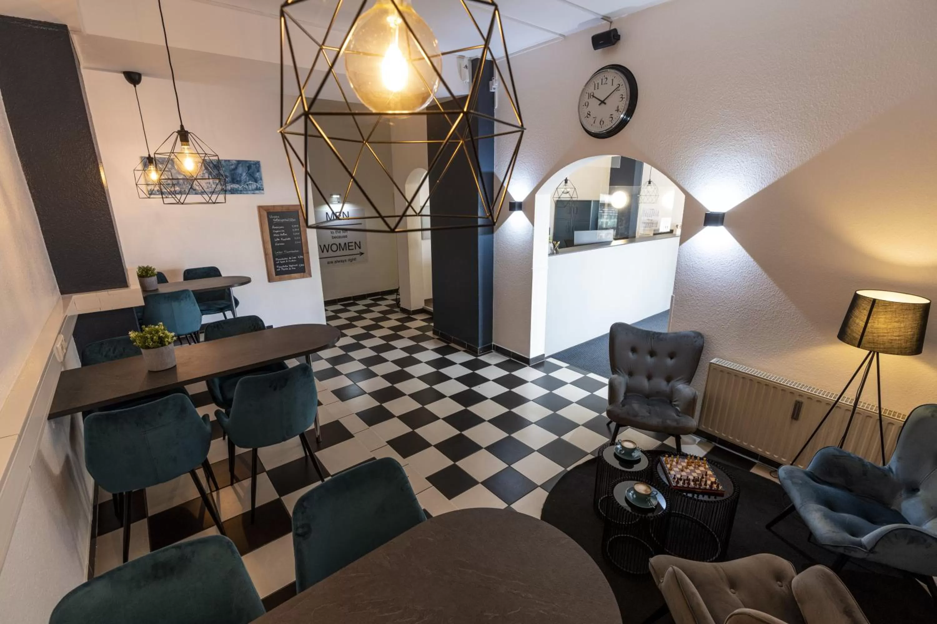 Lounge or bar in Hotel Bergheim