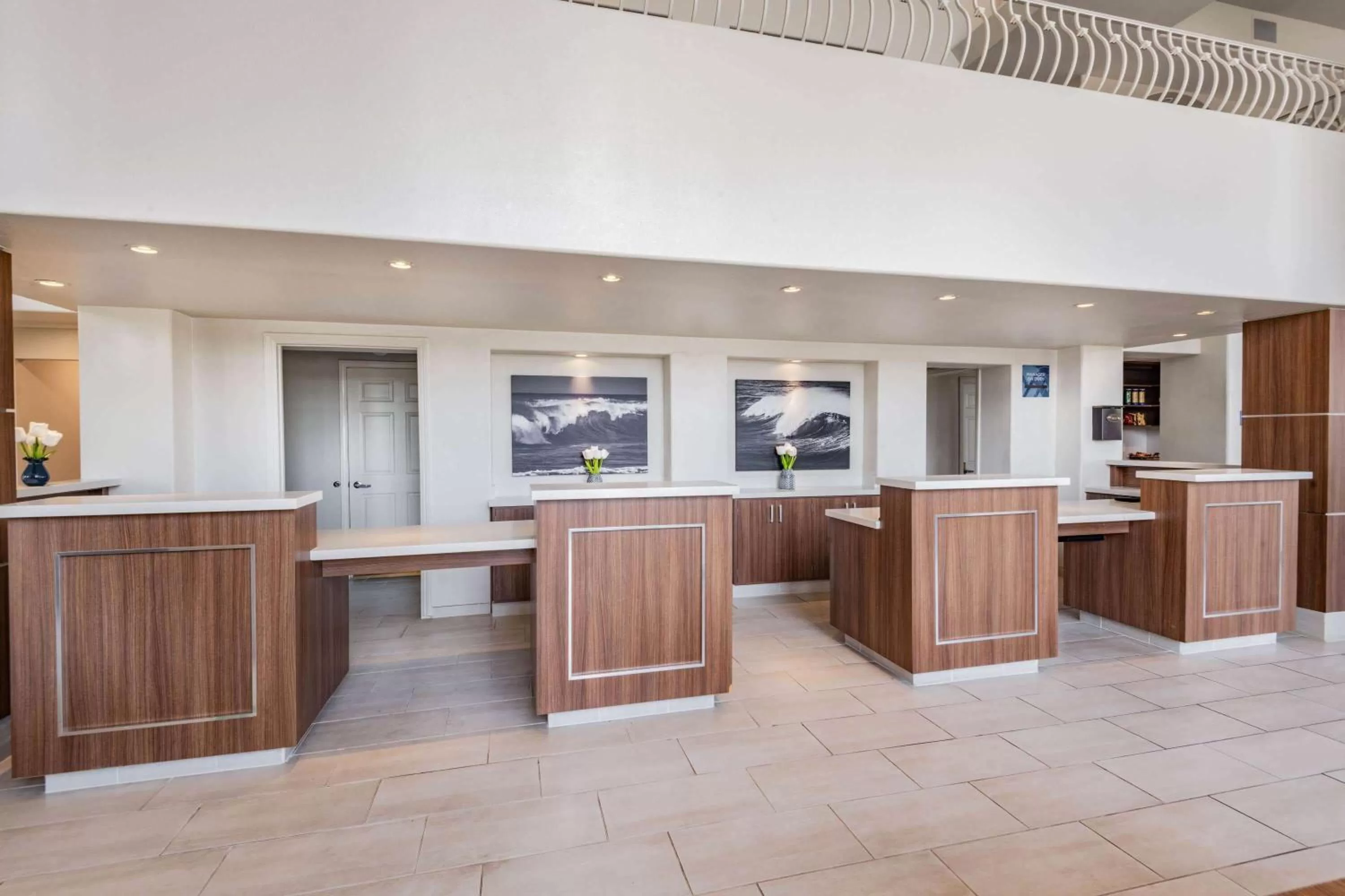 Lobby or reception in Wyndham Garden San Diego