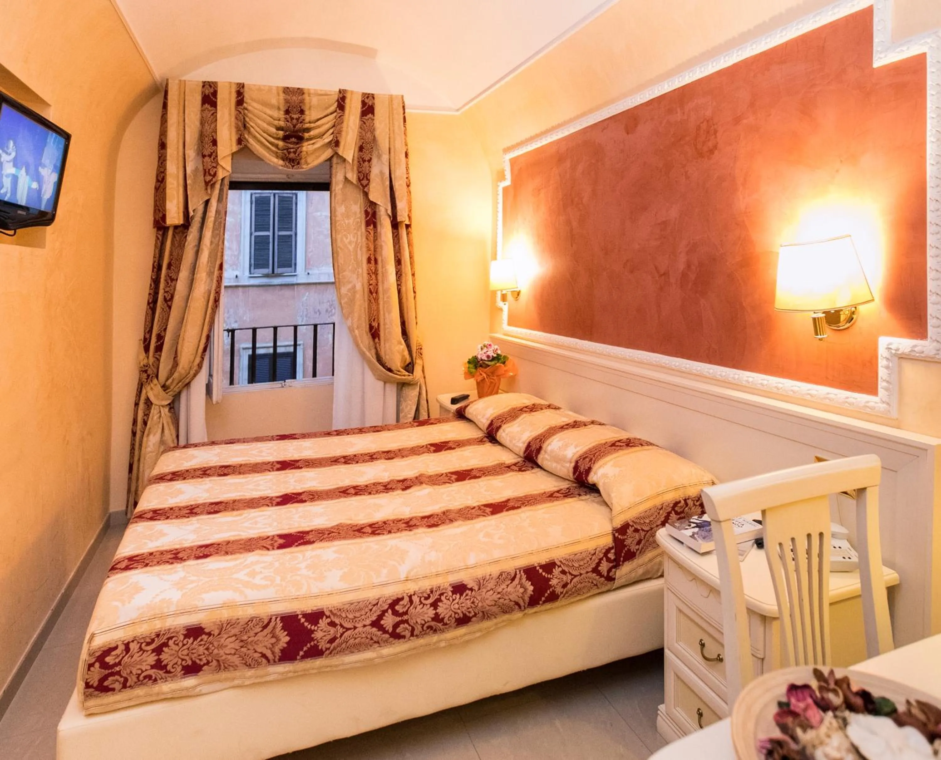 Bed in Hotel Erdarelli