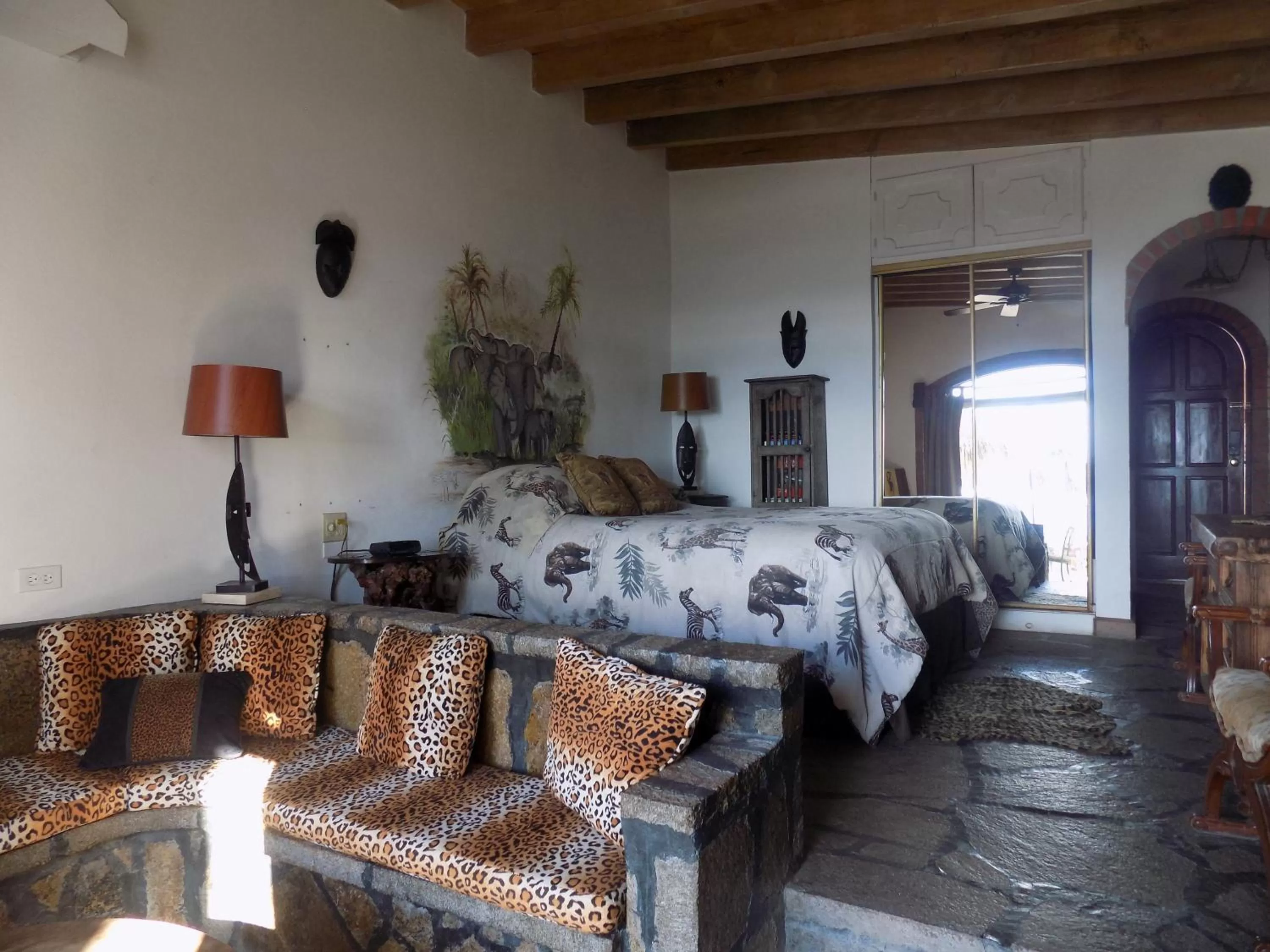 Photo of the whole room, Bed in Poco Cielo Hotel