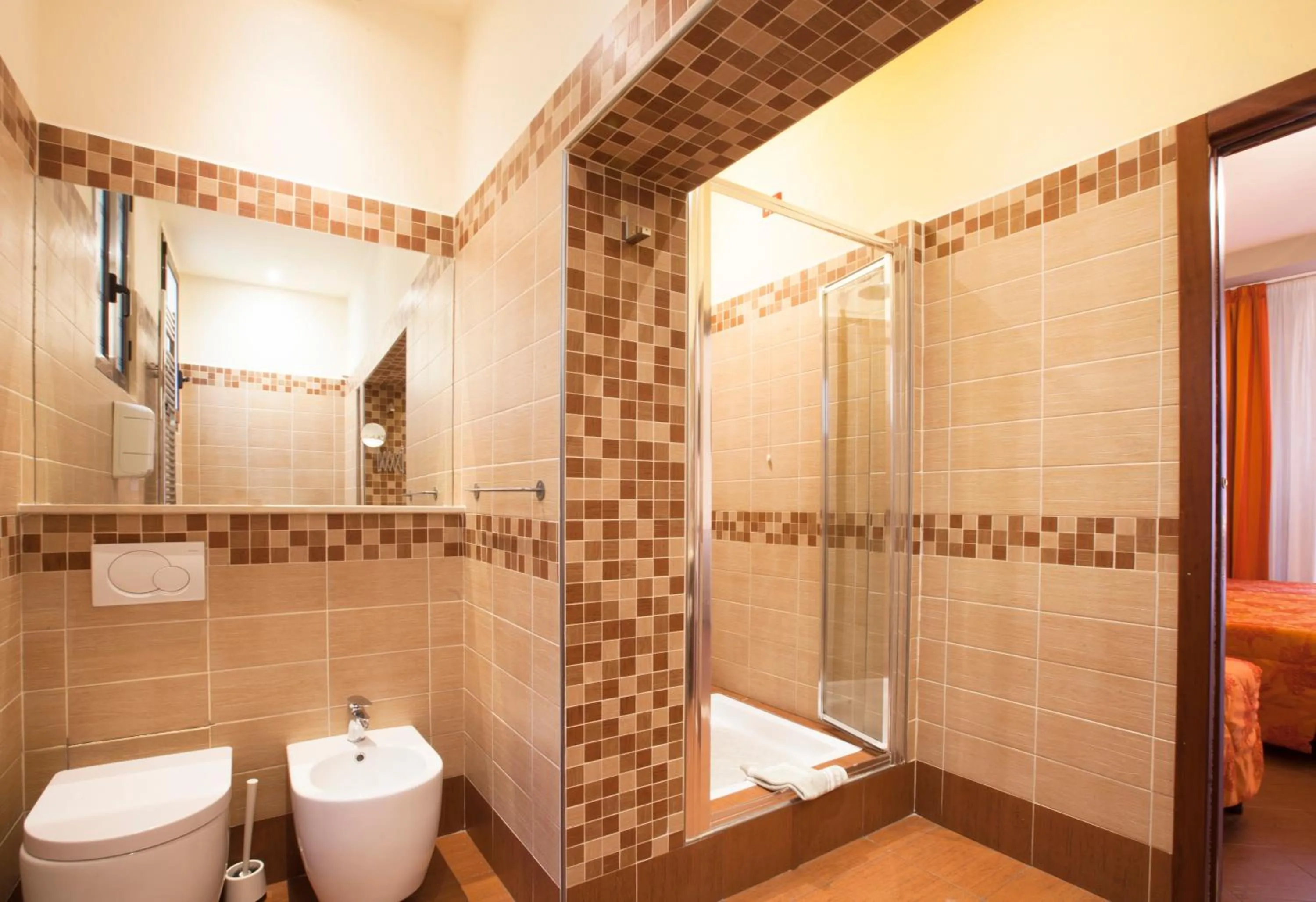 Shower in Hotel Ester