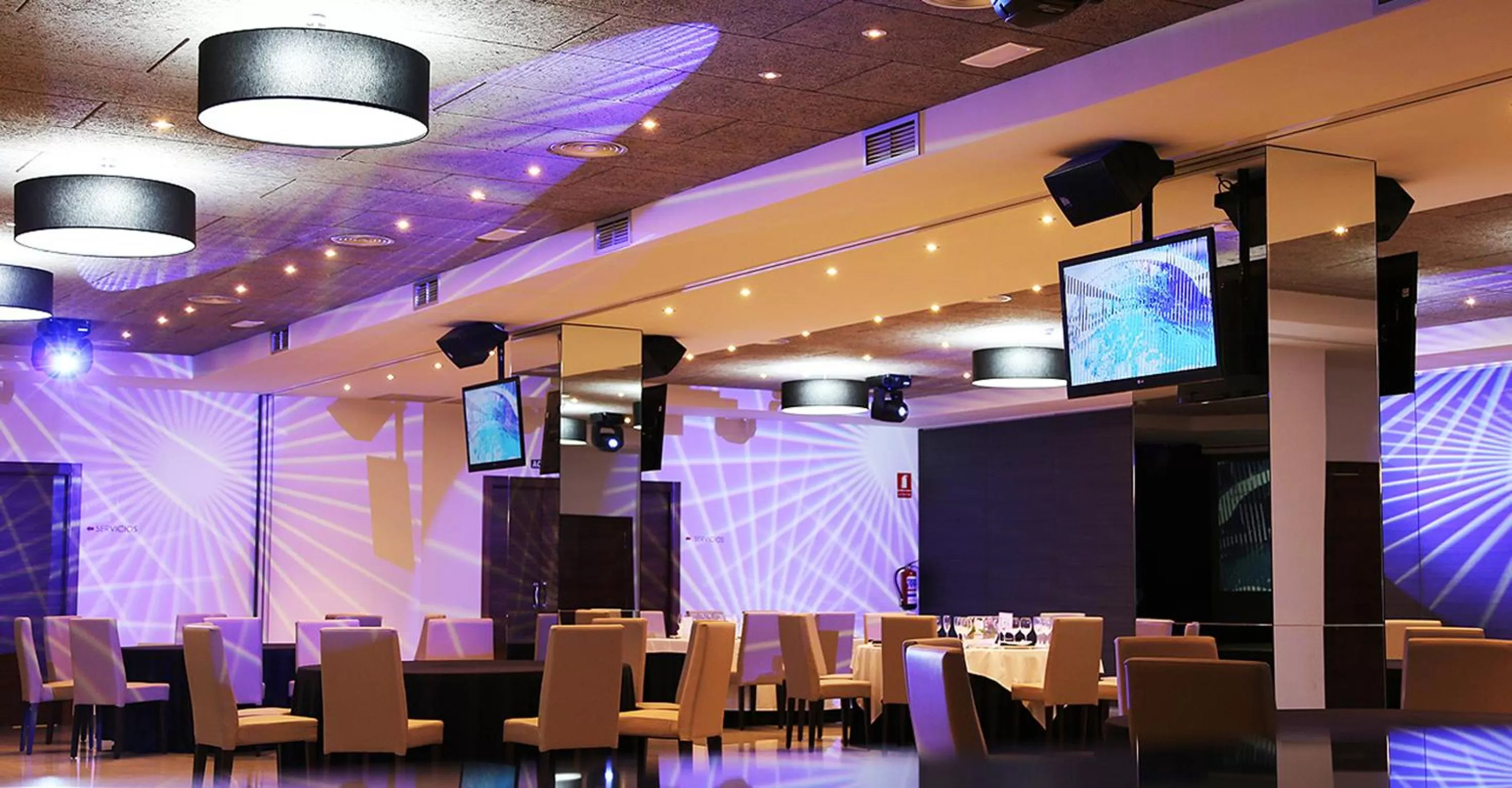 Lounge or bar in Dña Monse Hotel Spa & Golf