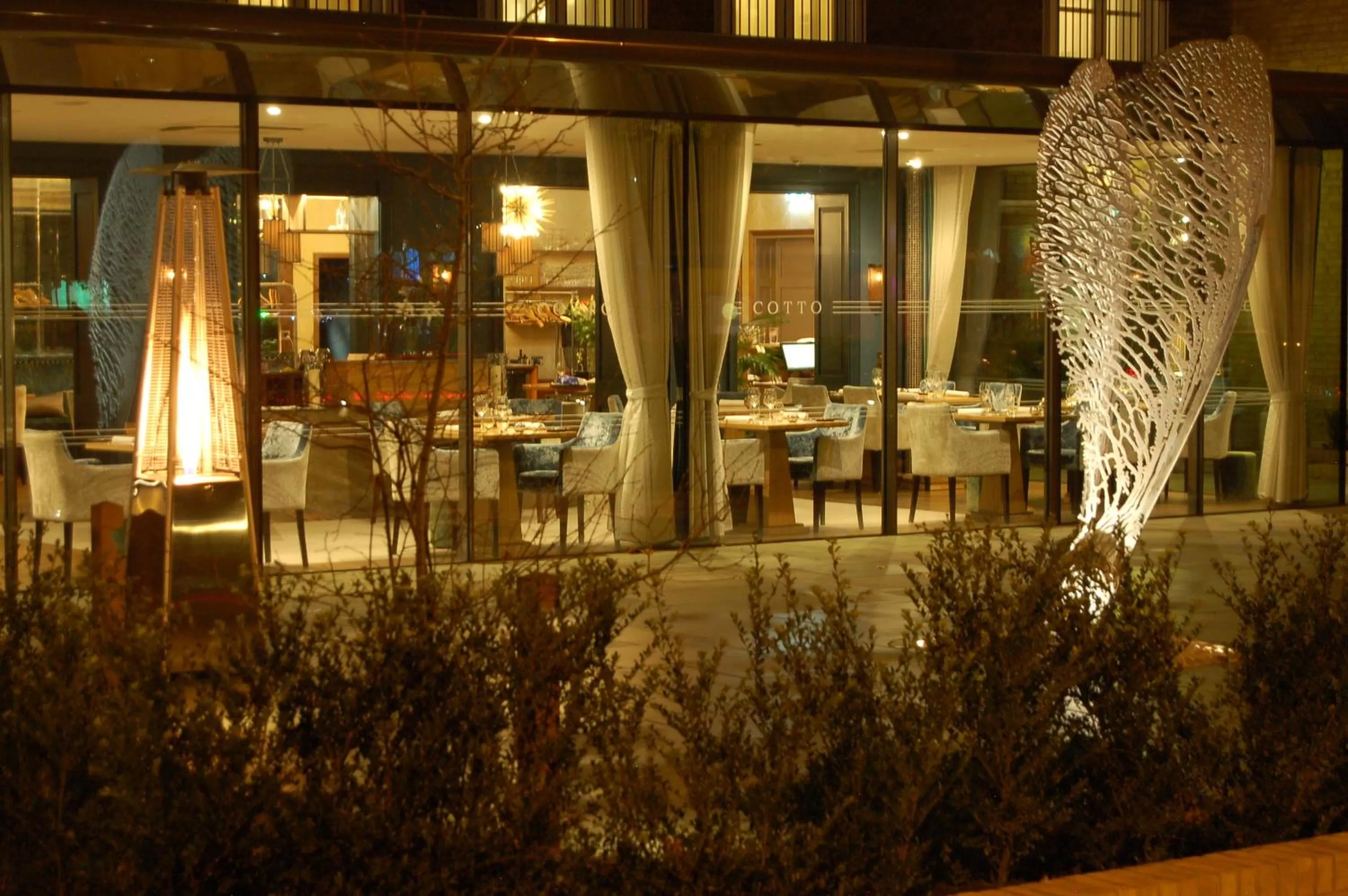 Restaurant/places to eat in Gonville Hotel