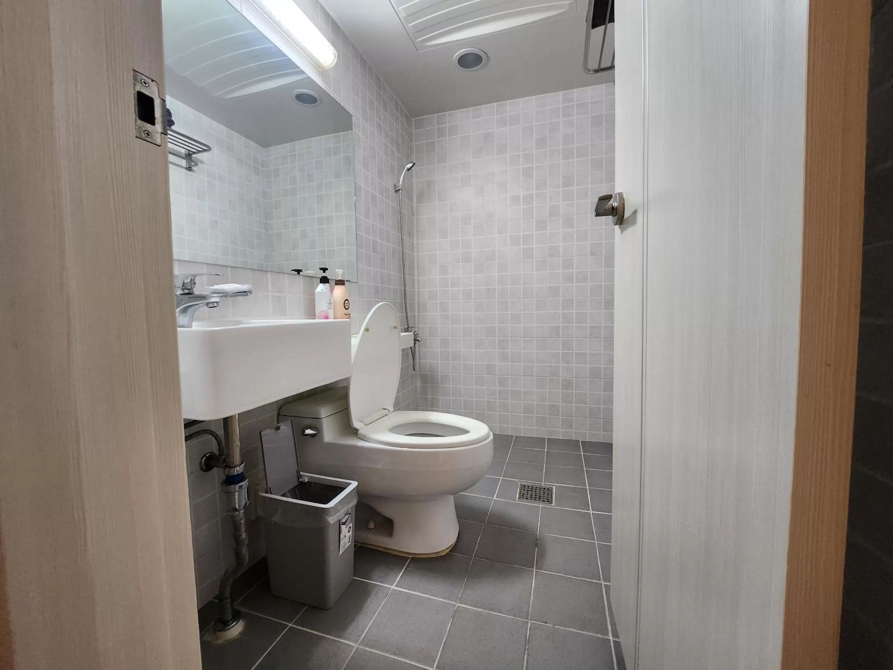 Toilet in Olive hostel R(Residence)