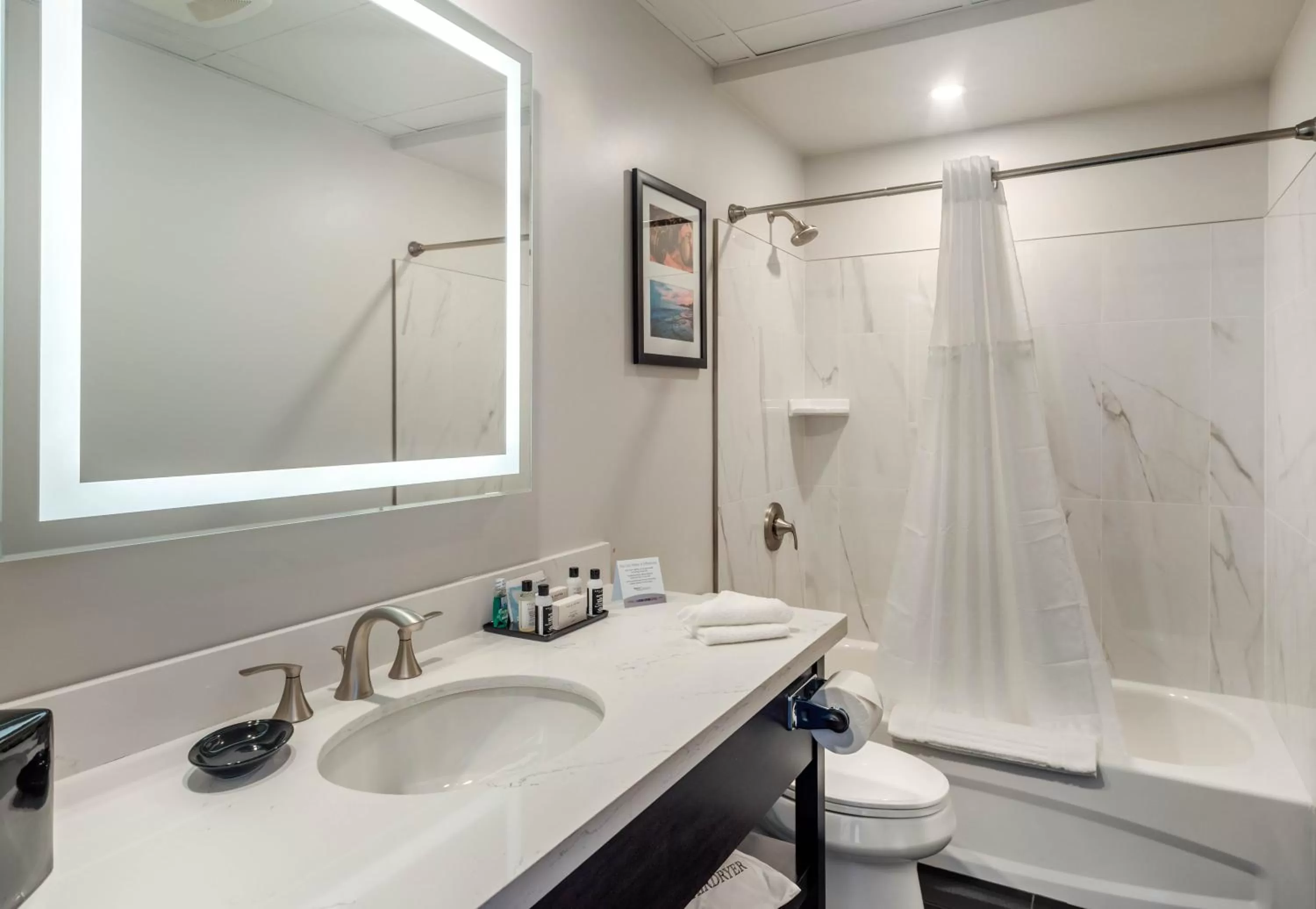 Bathroom in The Courthouse Hotel, an Ascend Collection Hotel