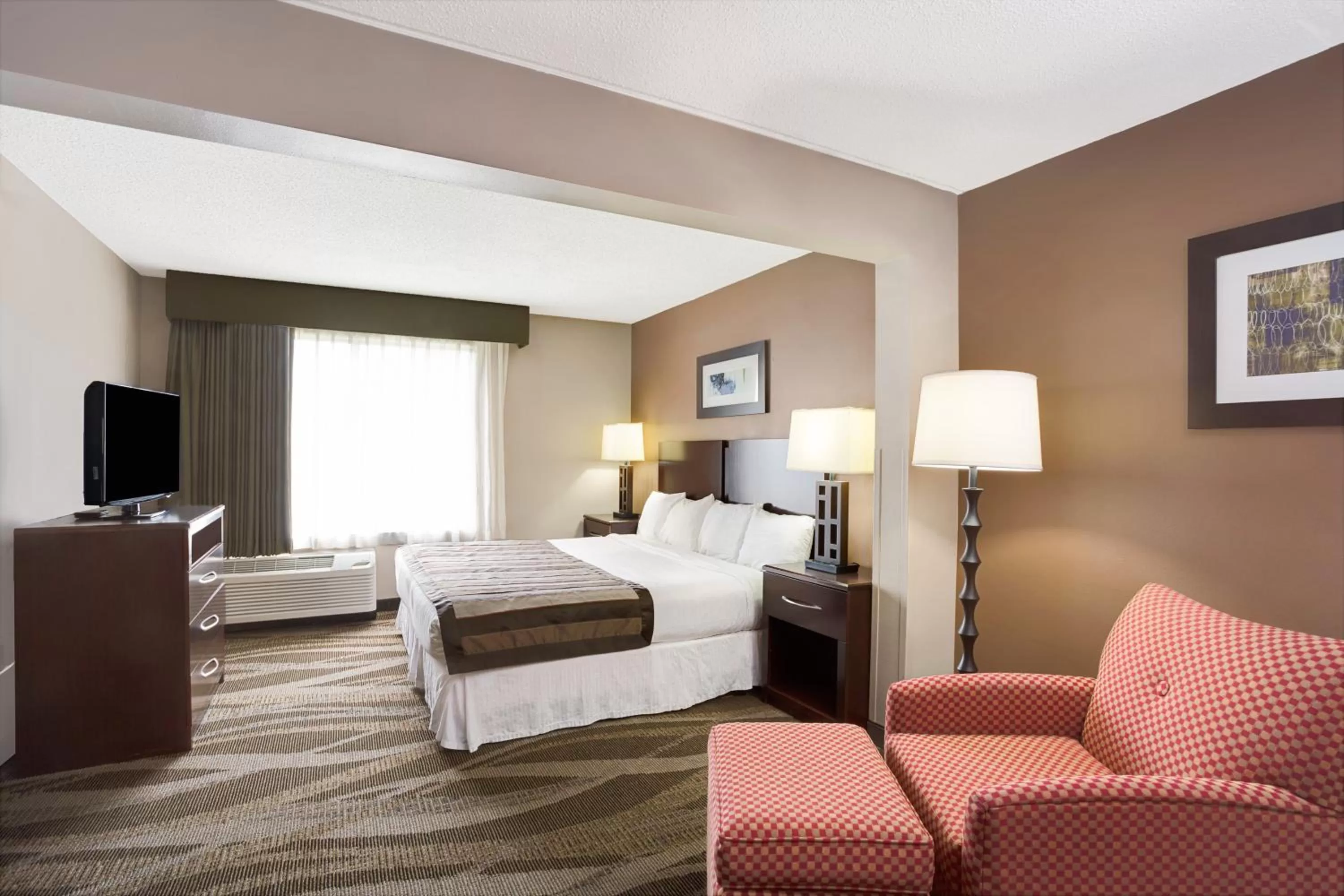 King Room - Disability Access - Non-Smoking in Wingate by Wyndham Raleigh Durham / Airport