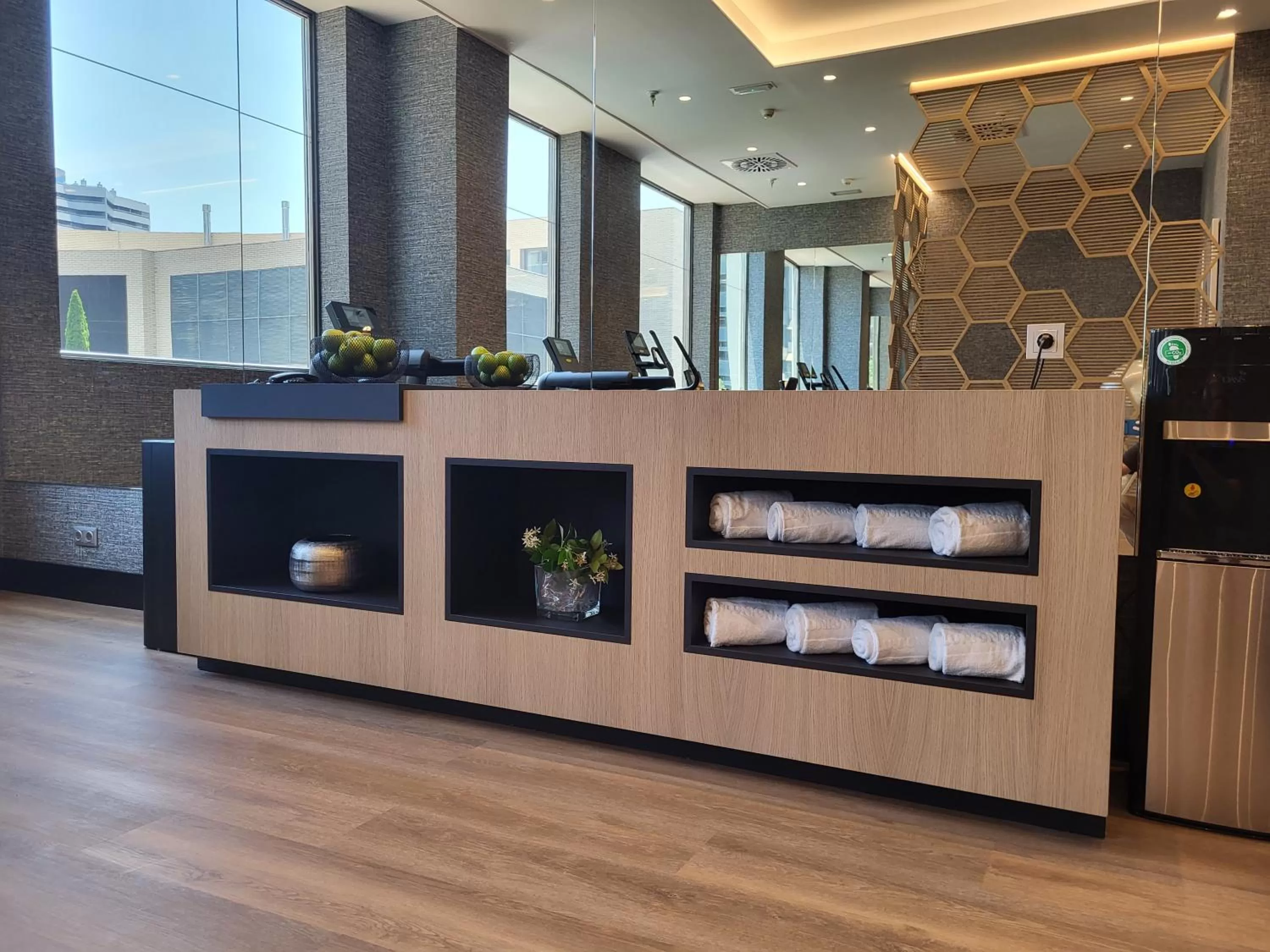 Fitness centre/facilities in Ilunion Valencia 4