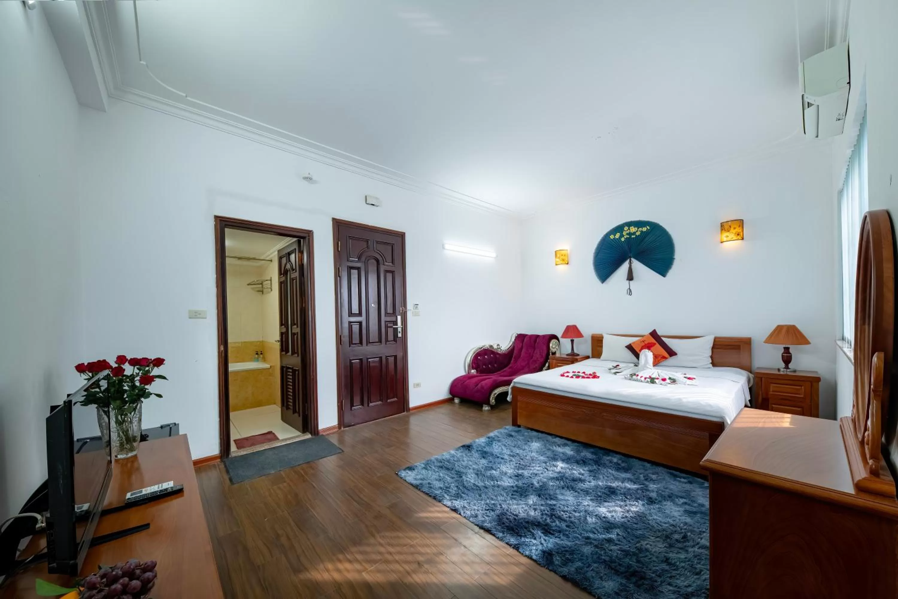 Bed in Phoenix Legend Hotel Hanoi