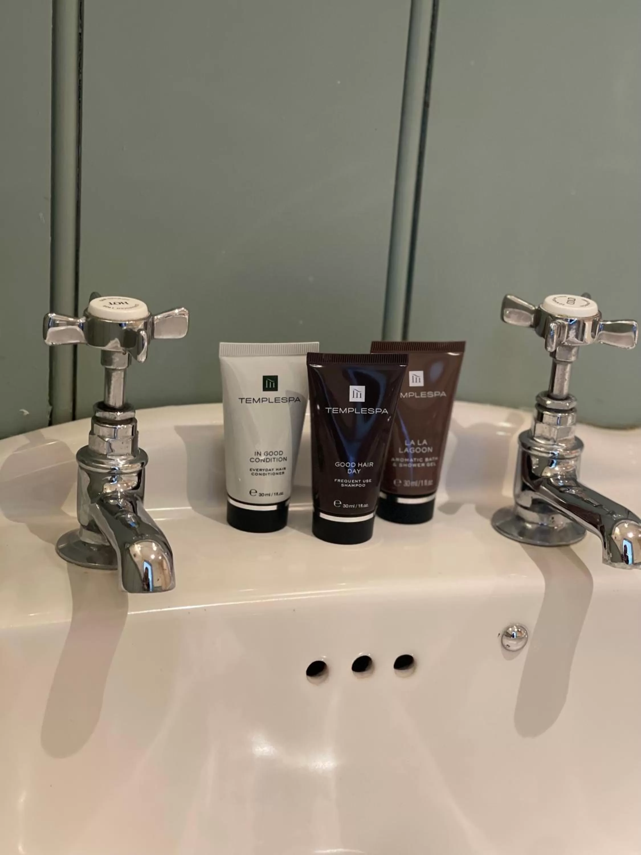 Bathroom in Park Farm Hotel