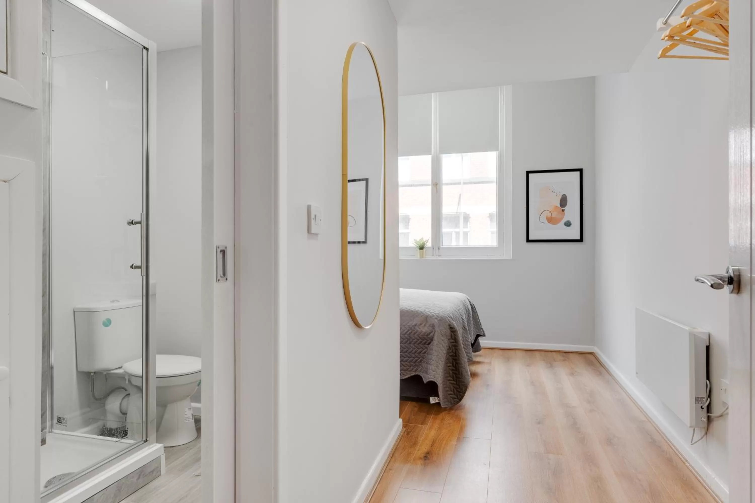 Bedroom, Bed in Stanley St Suites By GuestFirst