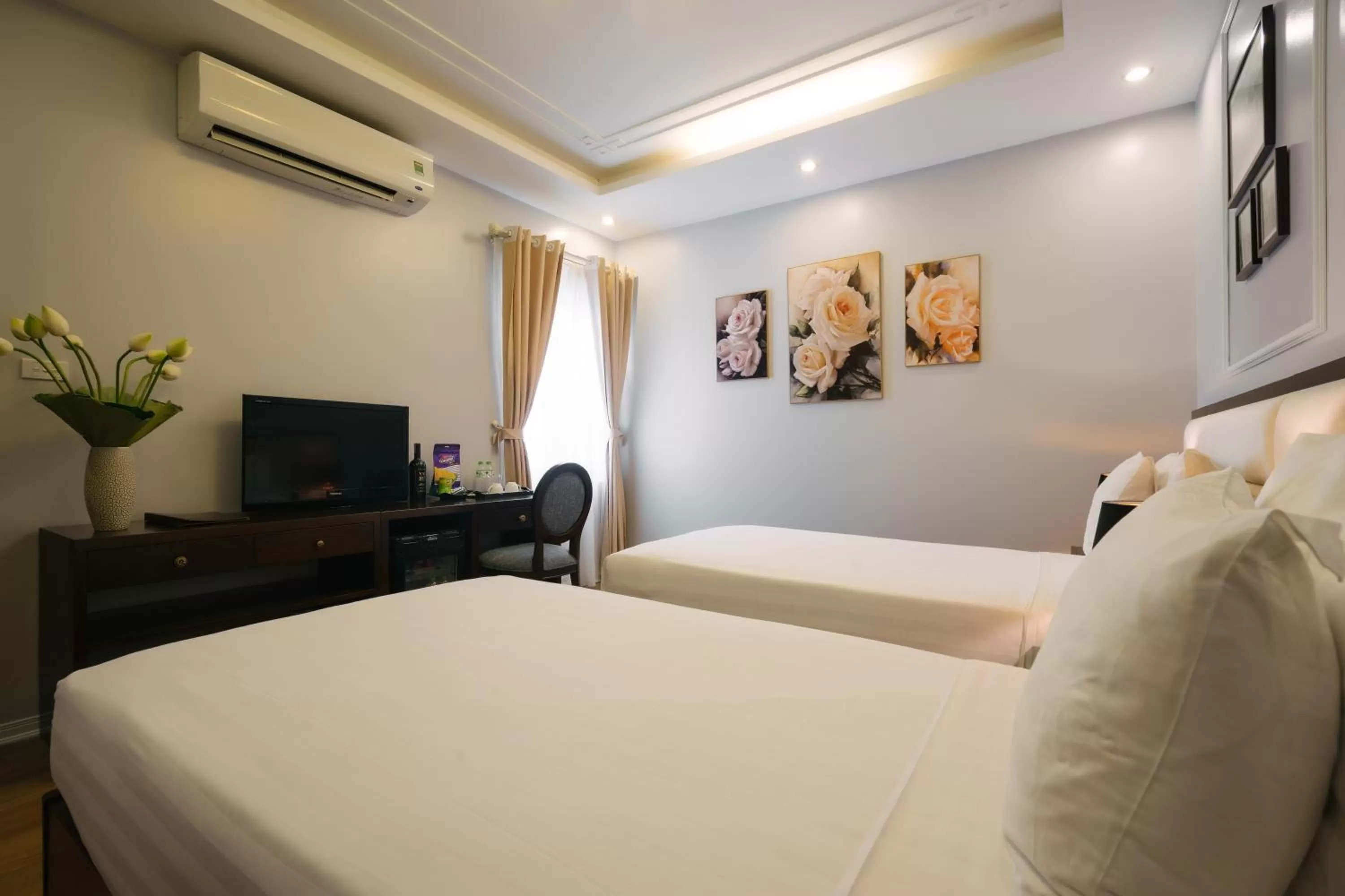 Bed in La Palm Hotel