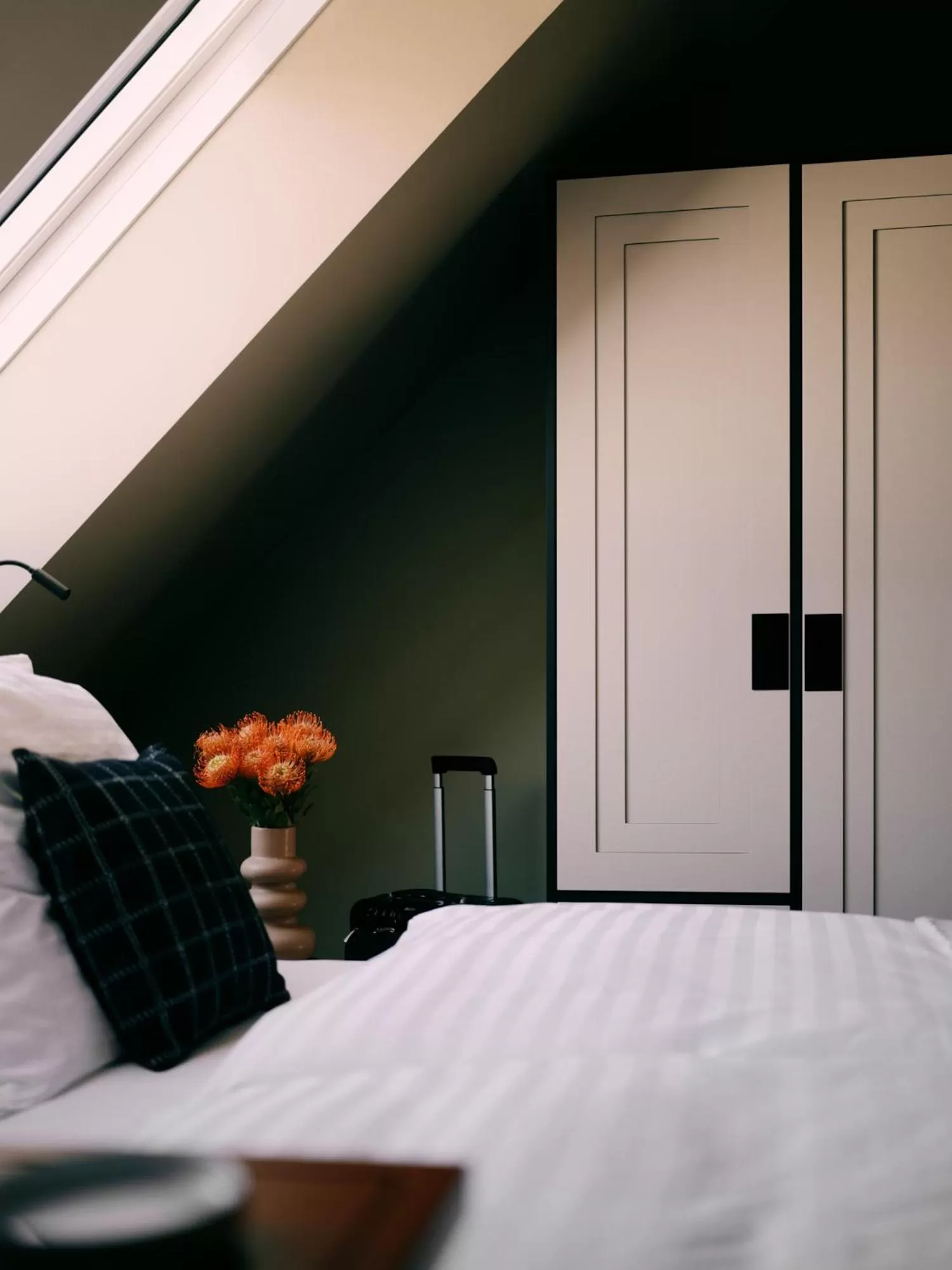 Bed in WELTWIEN Luxury Art Apartments & Free Parking