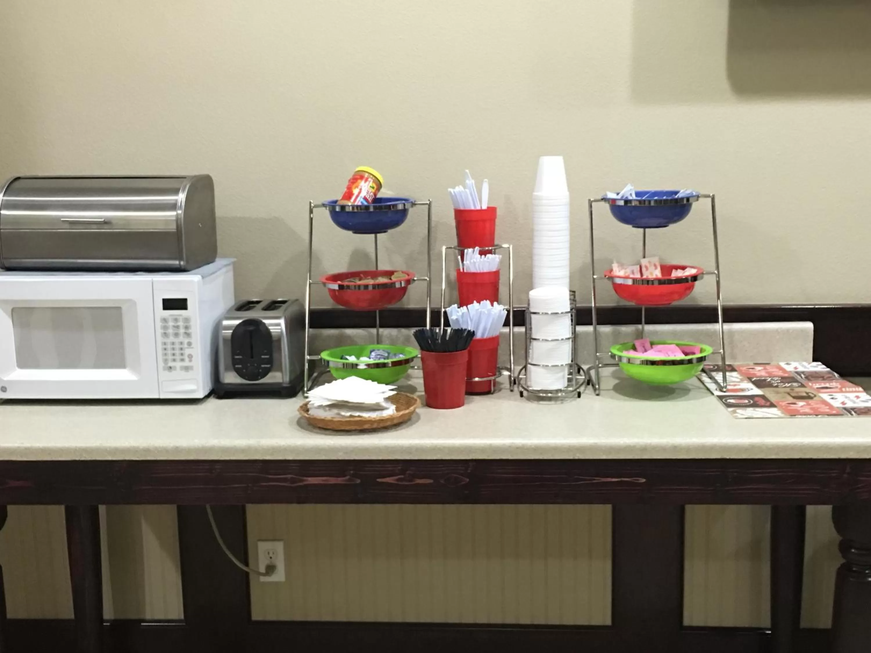 Continental breakfast in Weslaco Inn - Weslaco/Mercedes