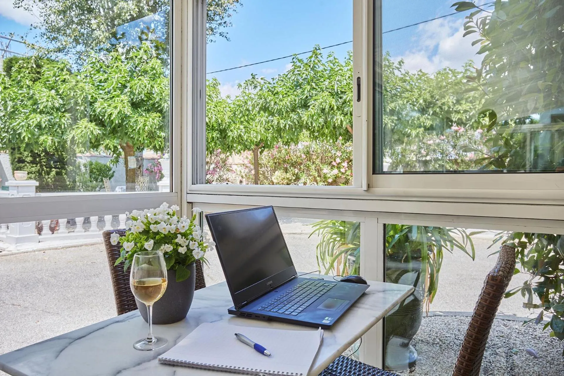 Business facilities in Logis Hôtel Le Rodin