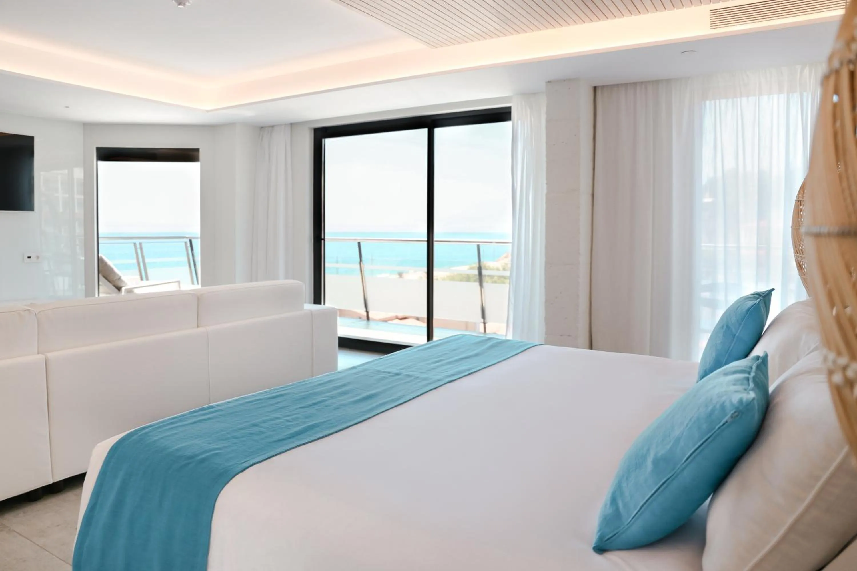 Photo of the whole room, Bed in KAKTUS Hotel Kaktus Playa