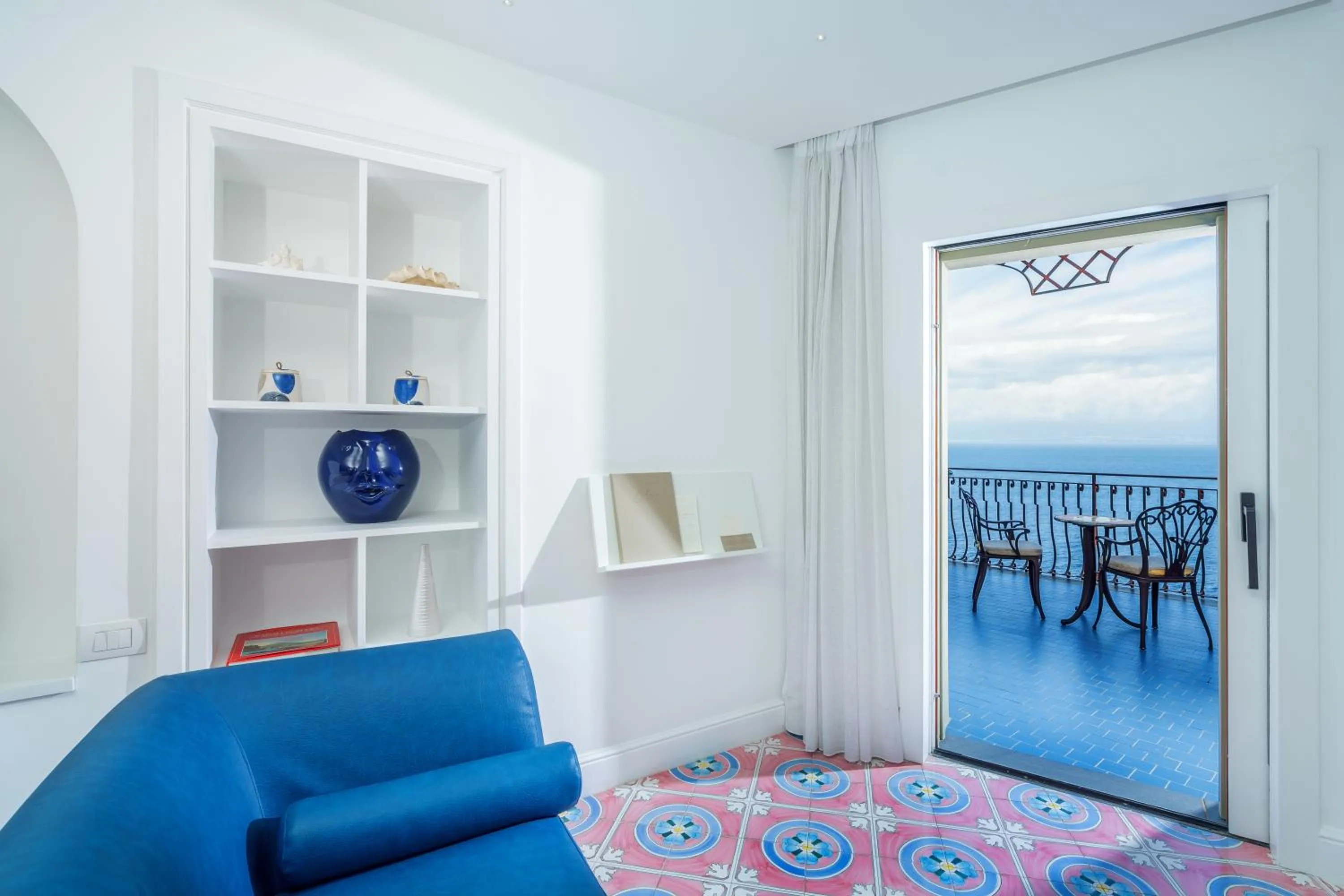 Photo of the whole room in Hotel Belair