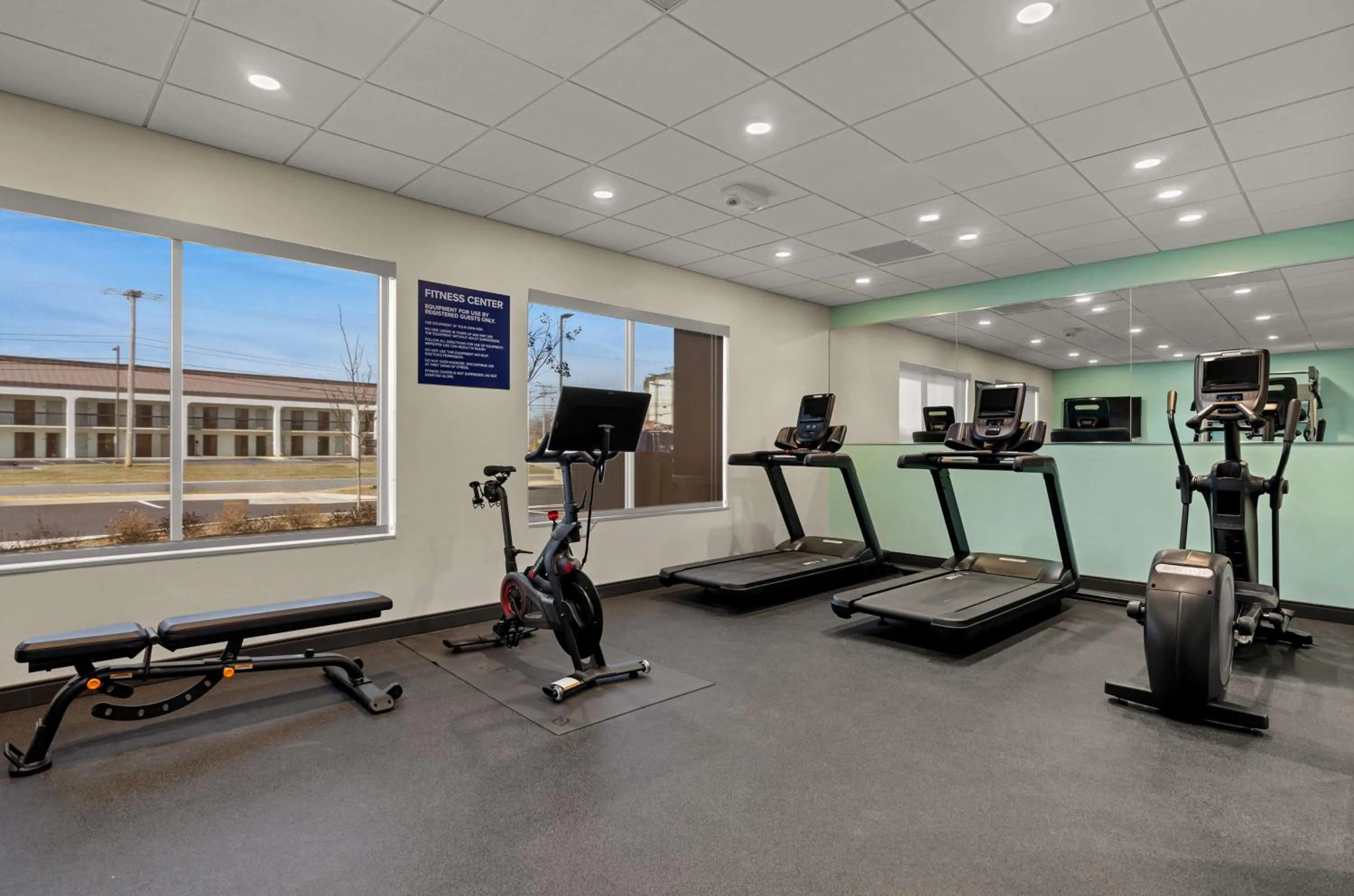 Fitness centre/facilities in Tru By Hilton Christiansburg