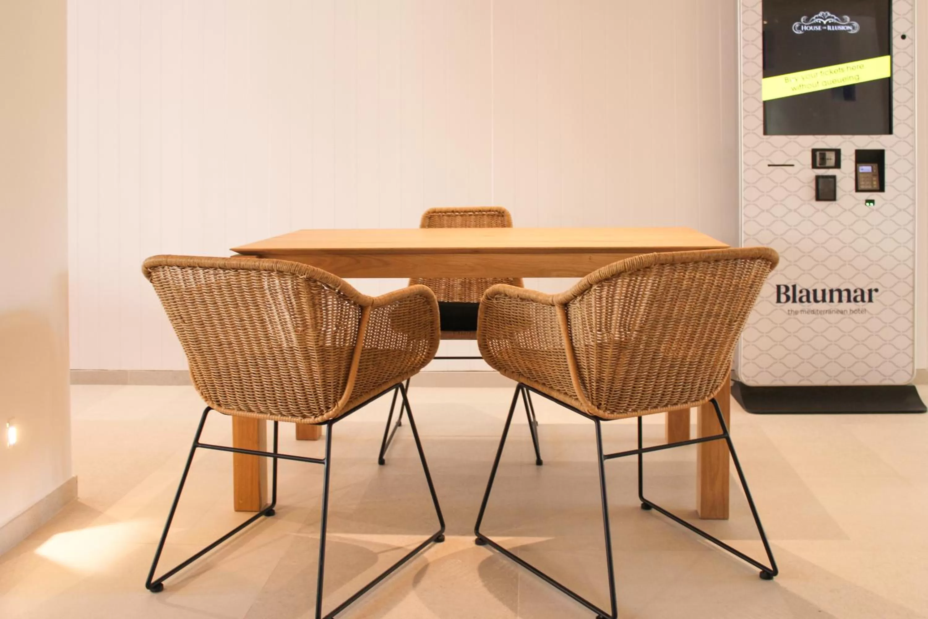 Lobby or reception in Blaumar Hotel