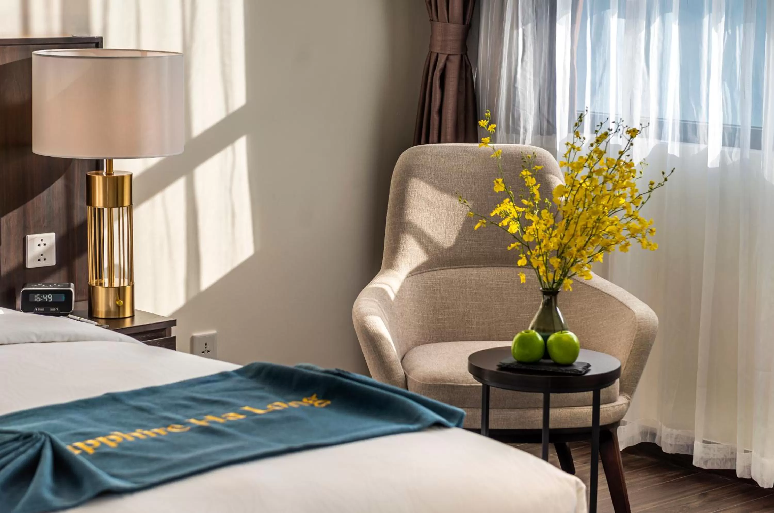 Seating area in Best Western Premier Sapphire Ha Long