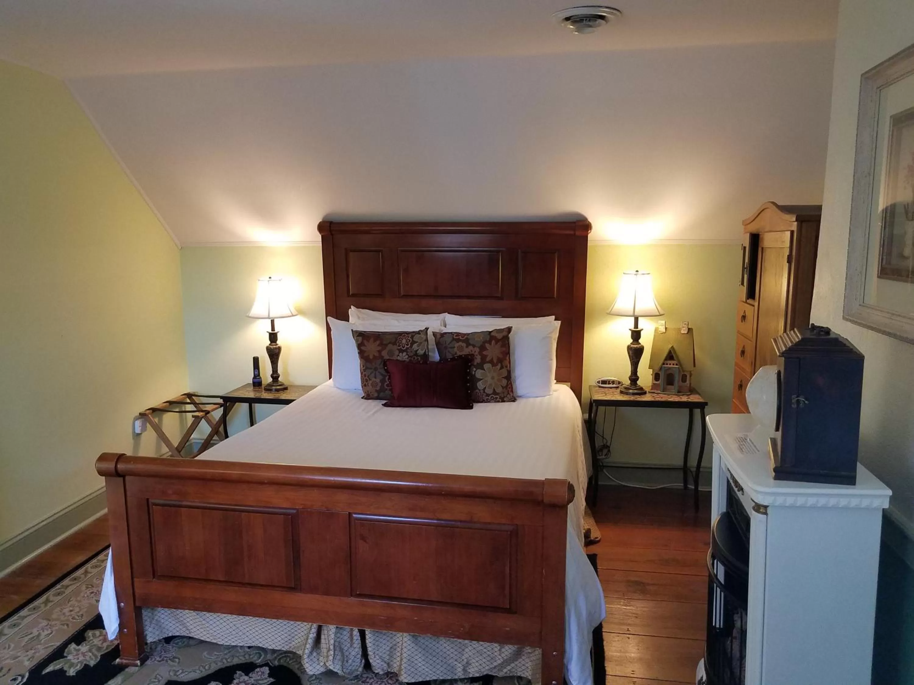 Bed in Old Brick Inn