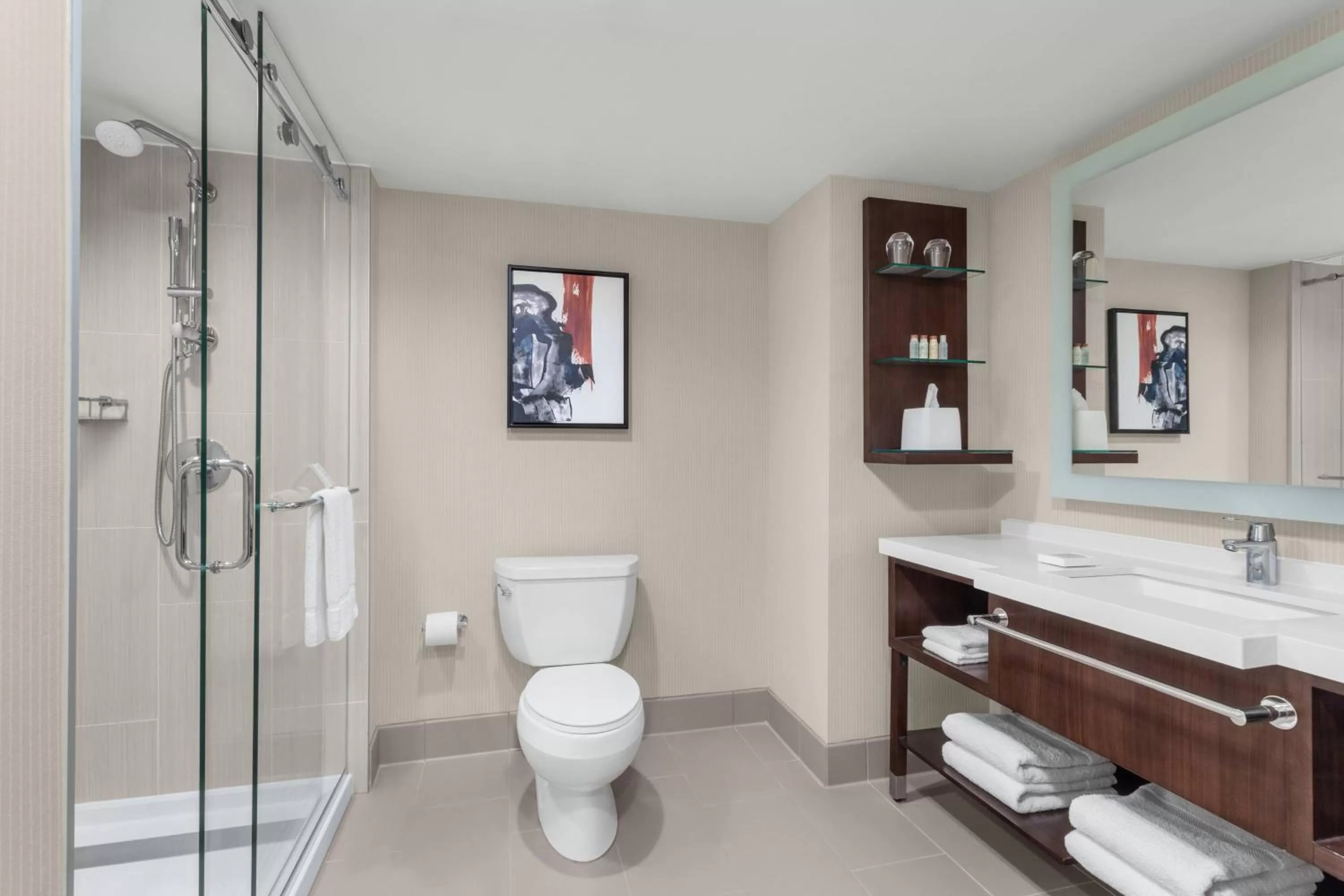 Bathroom in Delta Hotels by Marriott Philadelphia Airport