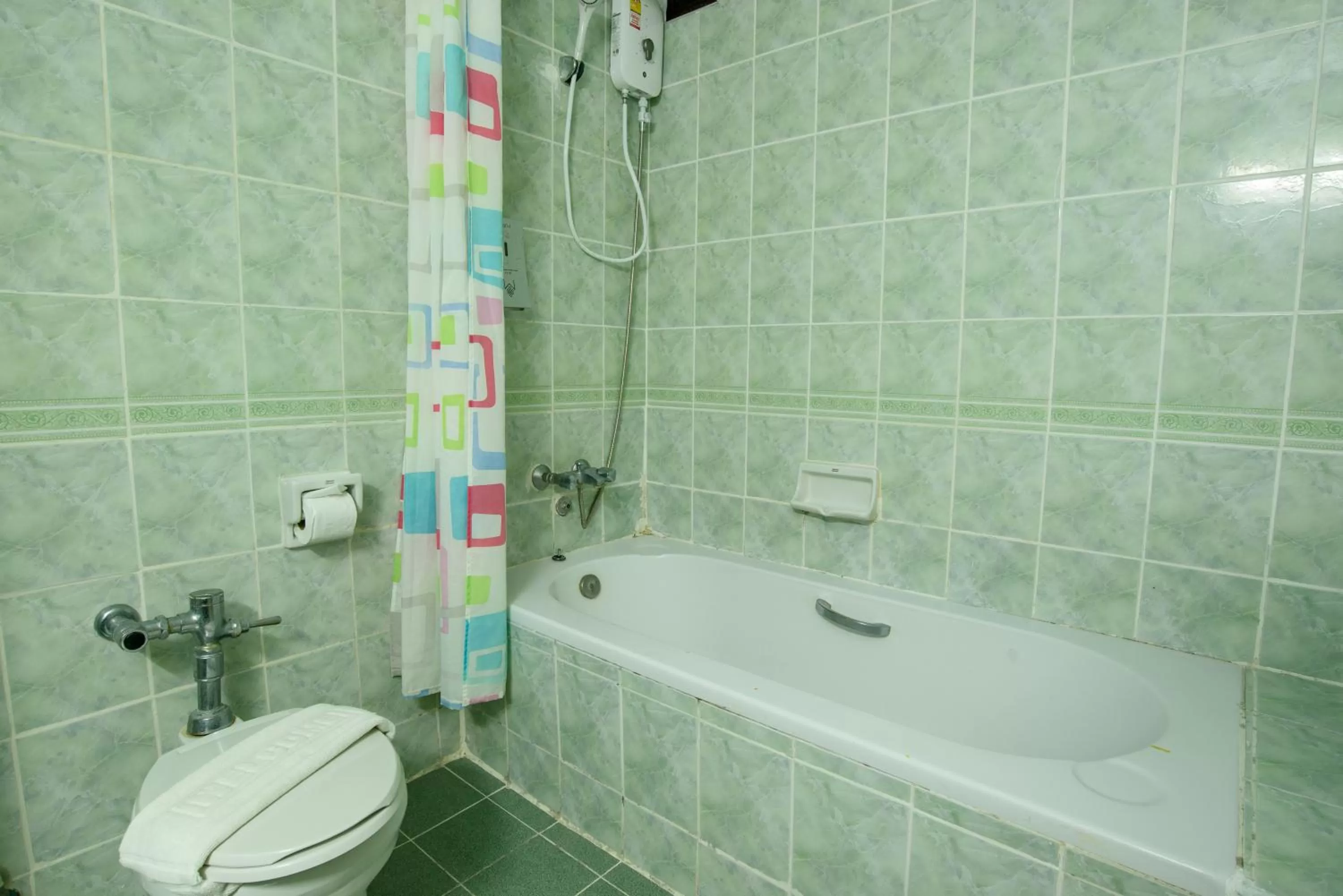 Bathroom in Marine Yensabai Pattaya