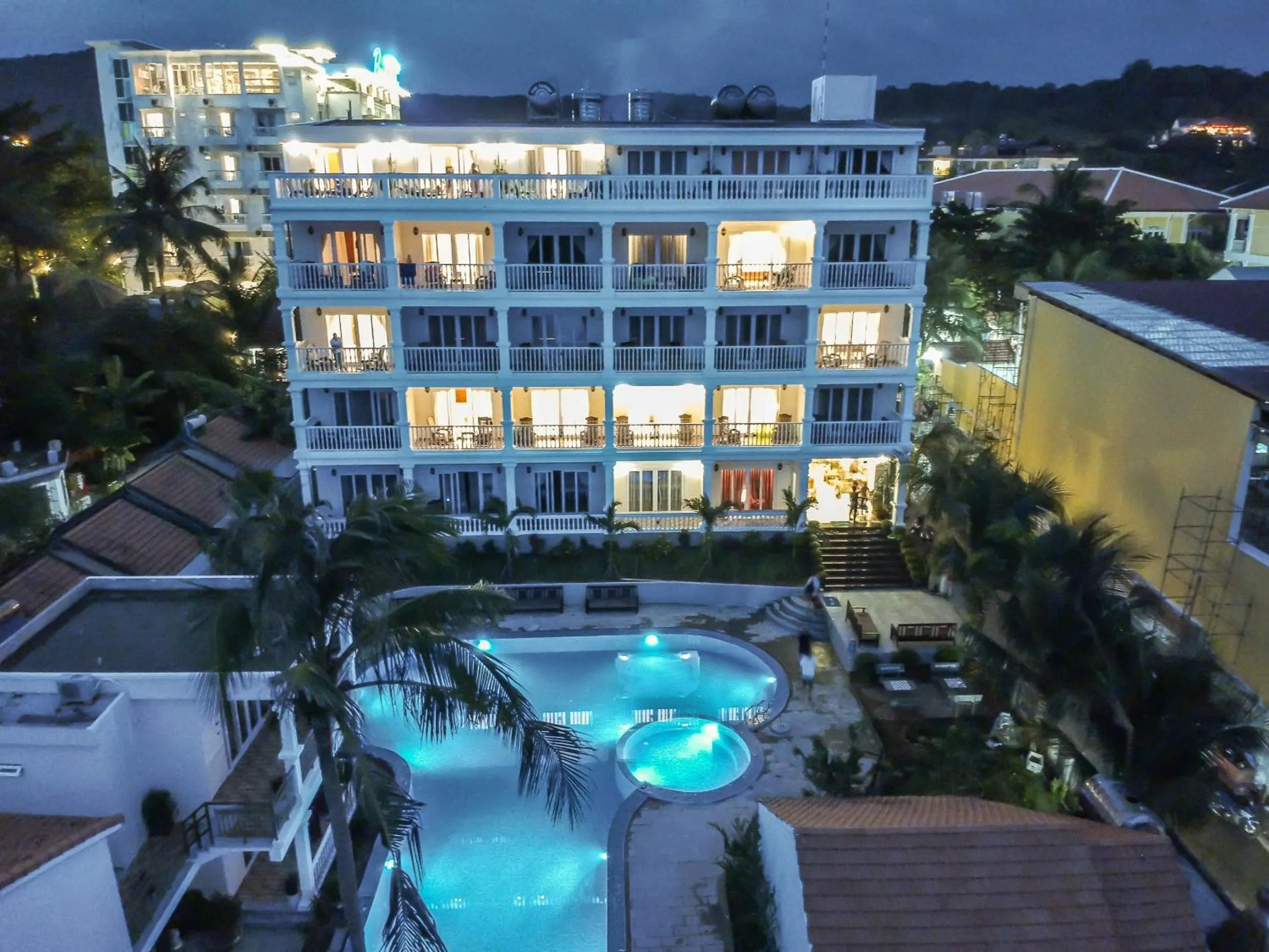 Property building in Phuong Binh House