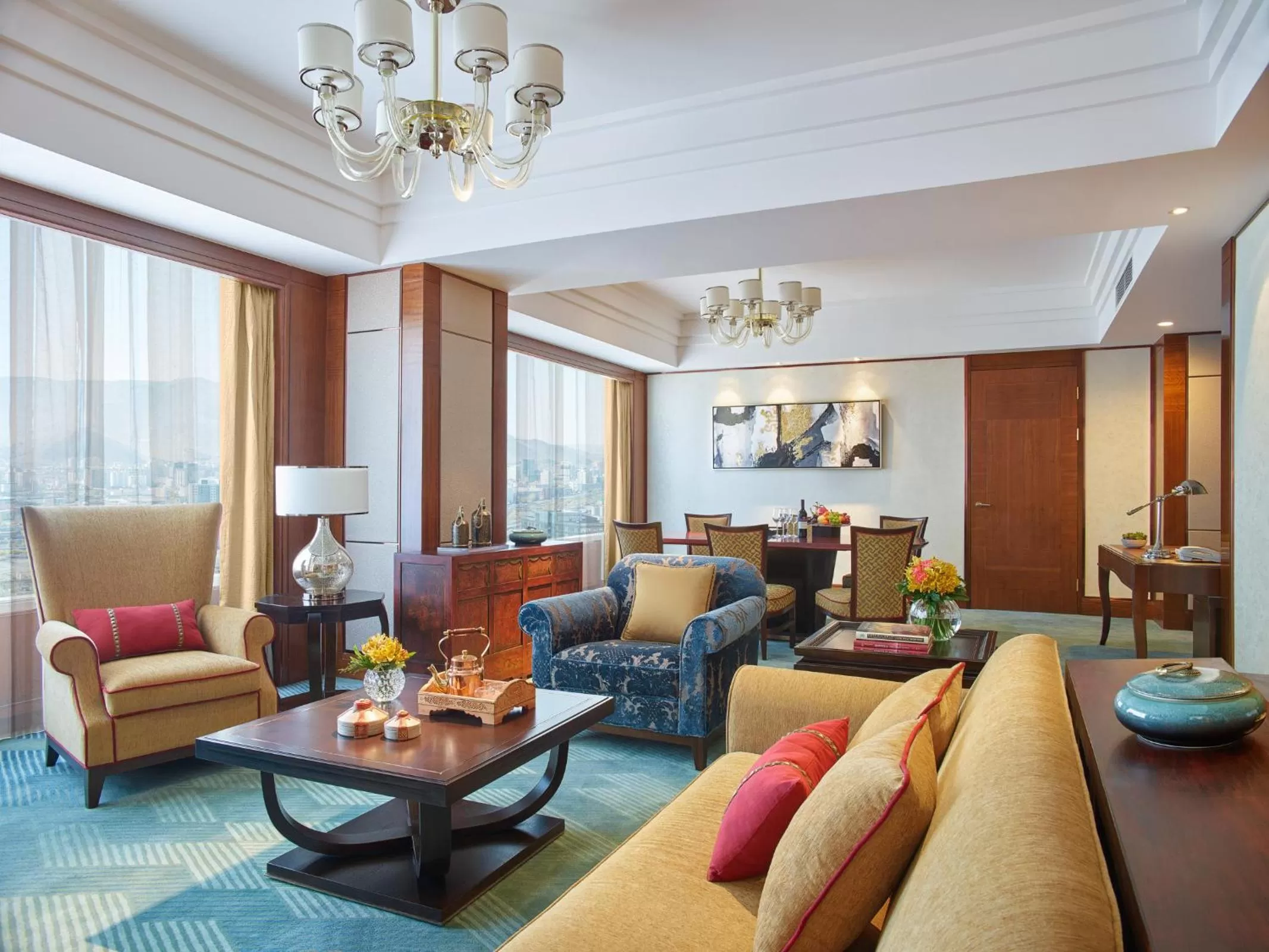 Living room in Shangri-La Ulaanbaatar